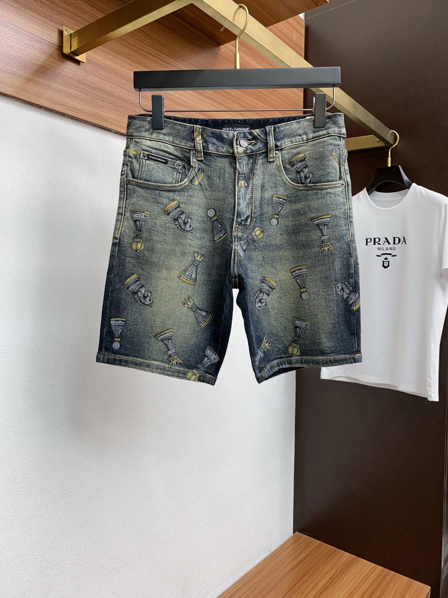 Men’s Cowboy Shorts: Original Cloth Wash with Unique Water-washing Surfaces and High-quality Materials. - 图片 1