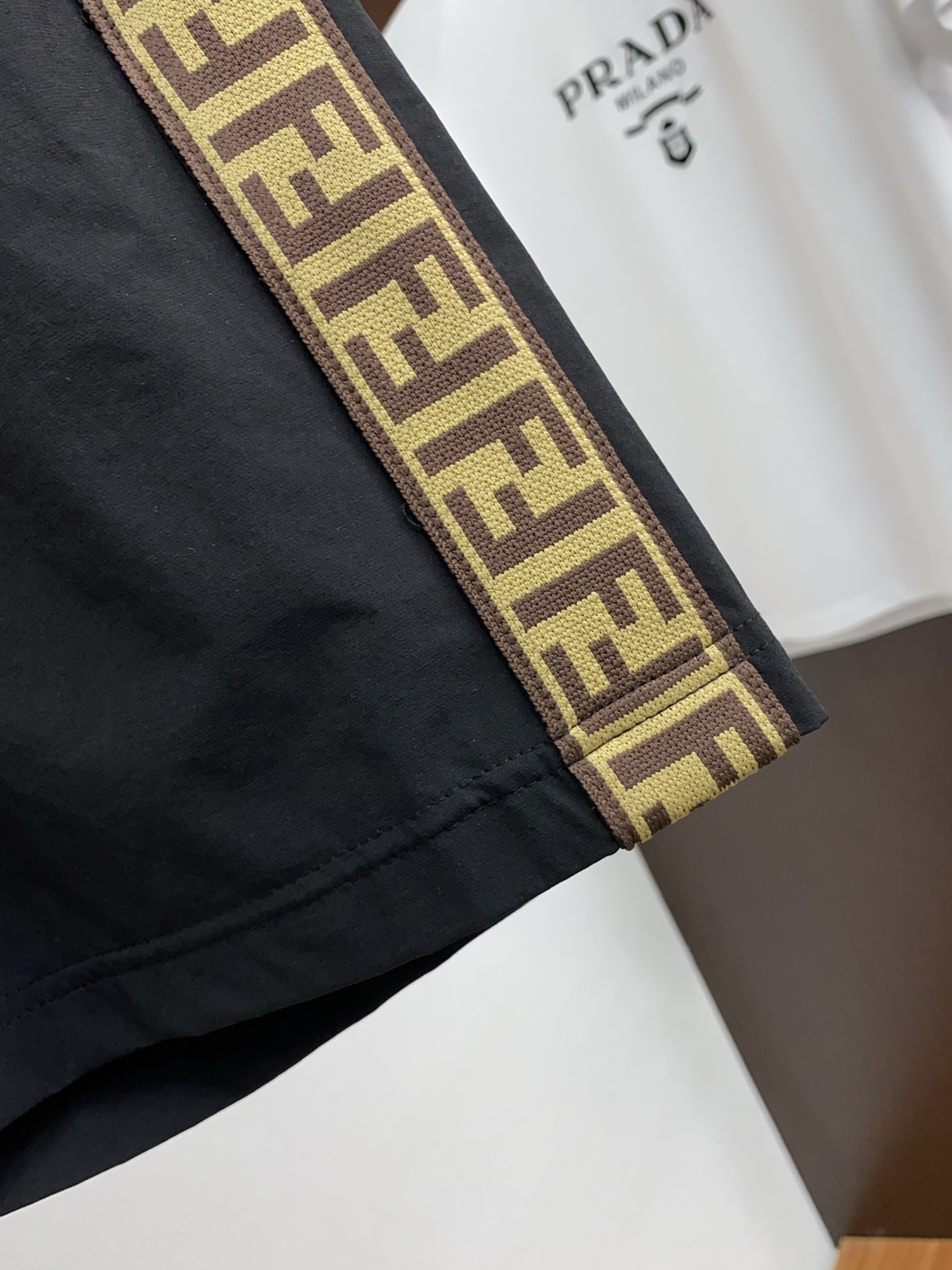 “2025 Summer New Edition Leisure Shorts: Customized Fabric, Tailoring, Comfort. Sizes M-4XL.” - 图片 4