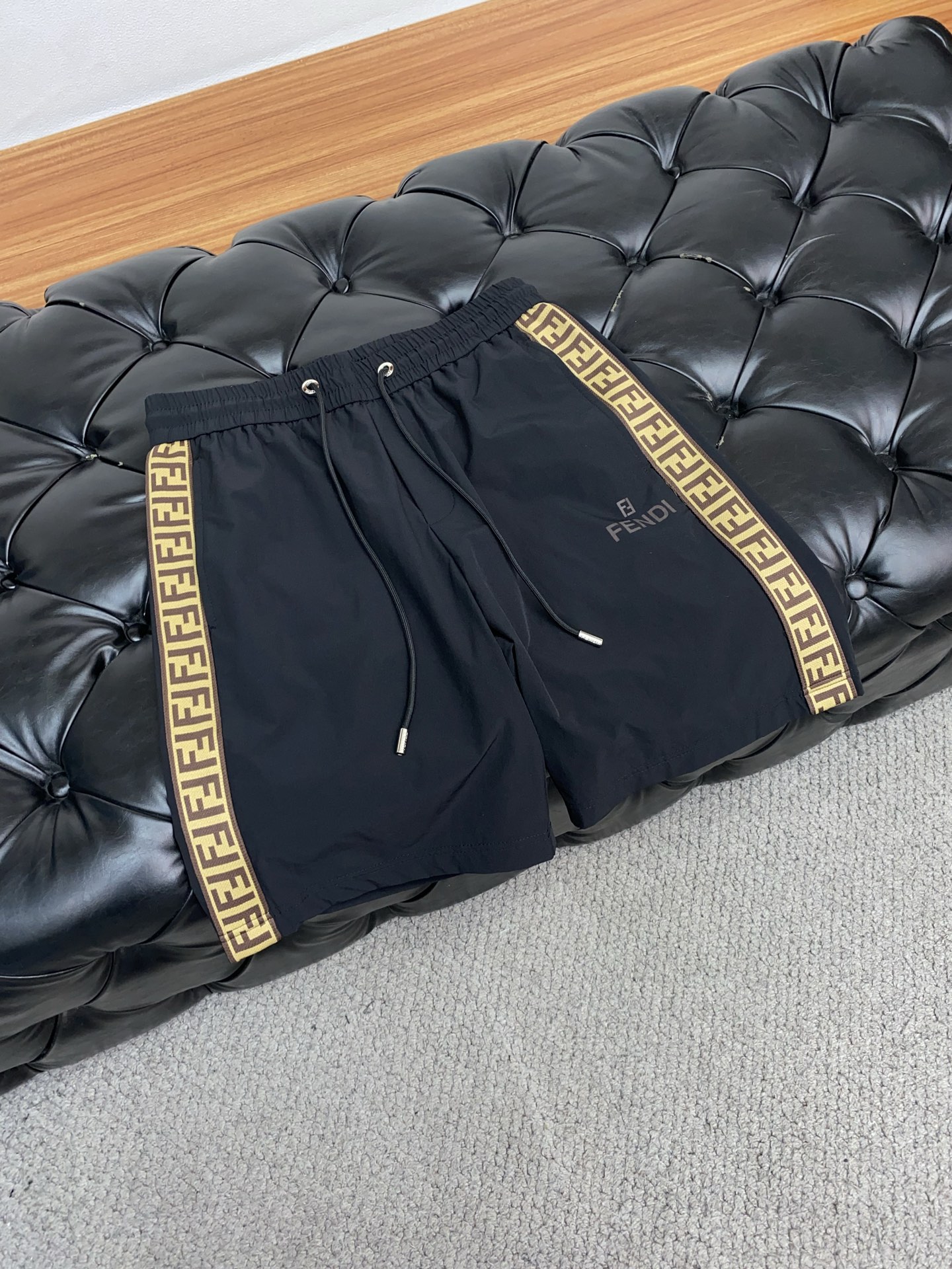 “2025 Summer New Edition Leisure Shorts: Customized Fabric, Tailoring, Comfort. Sizes M-4XL.” - 图片 7