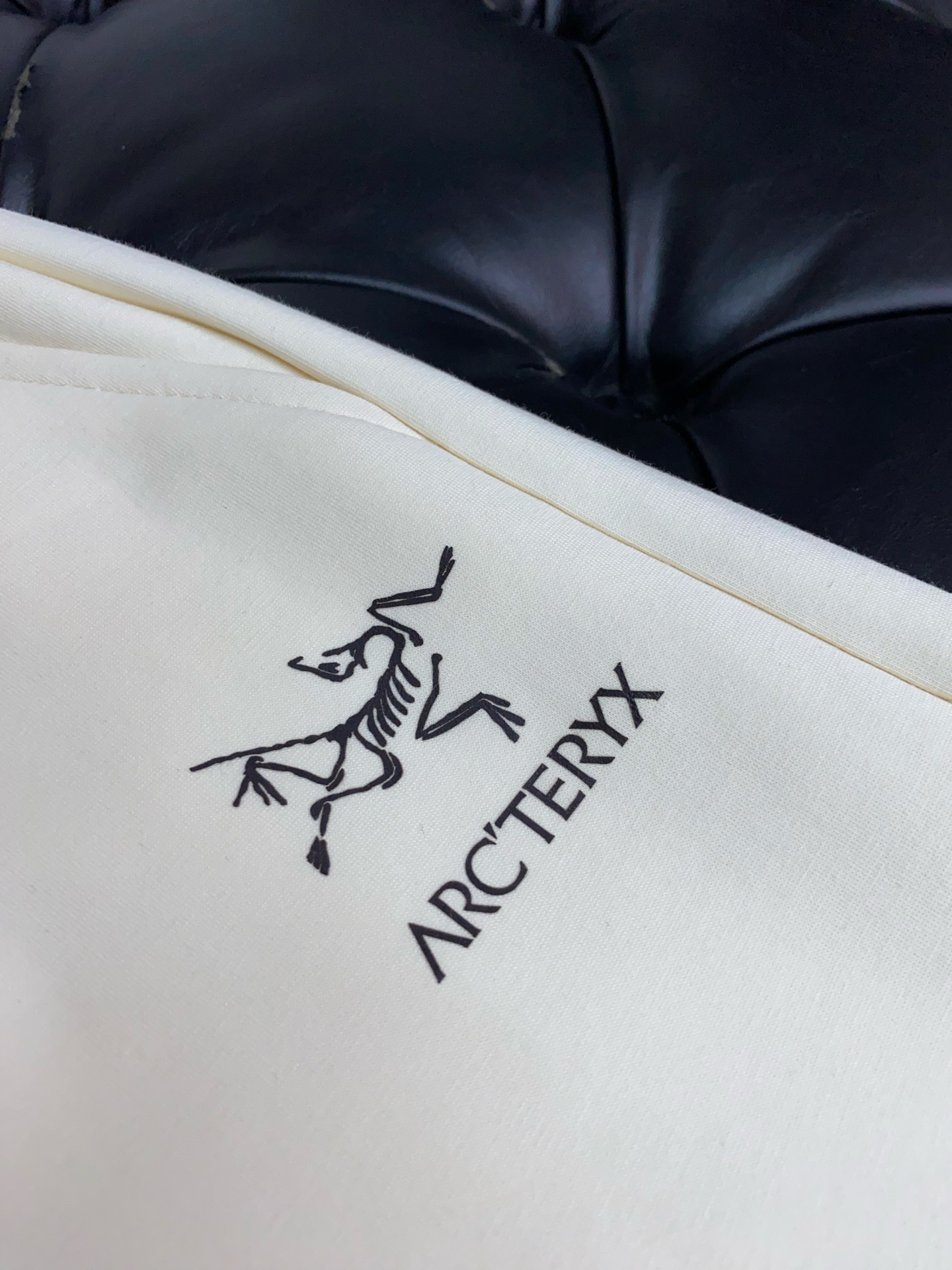 “2025 Summer New Edition Original Bird Leisure Shorts: High-End Customized Comfort for Summer Style” - 图片 5