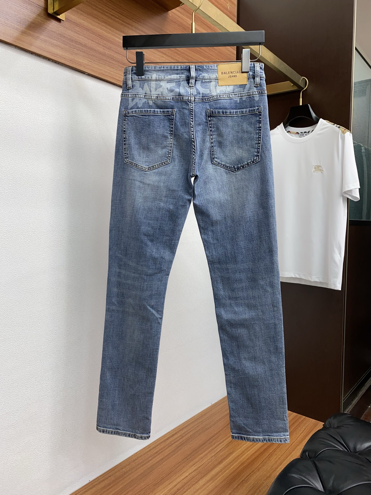 High-Quality Paris Family Cowboy Fabric: Exclusive Import for Crafty Four-Season Jeans - 图片 8