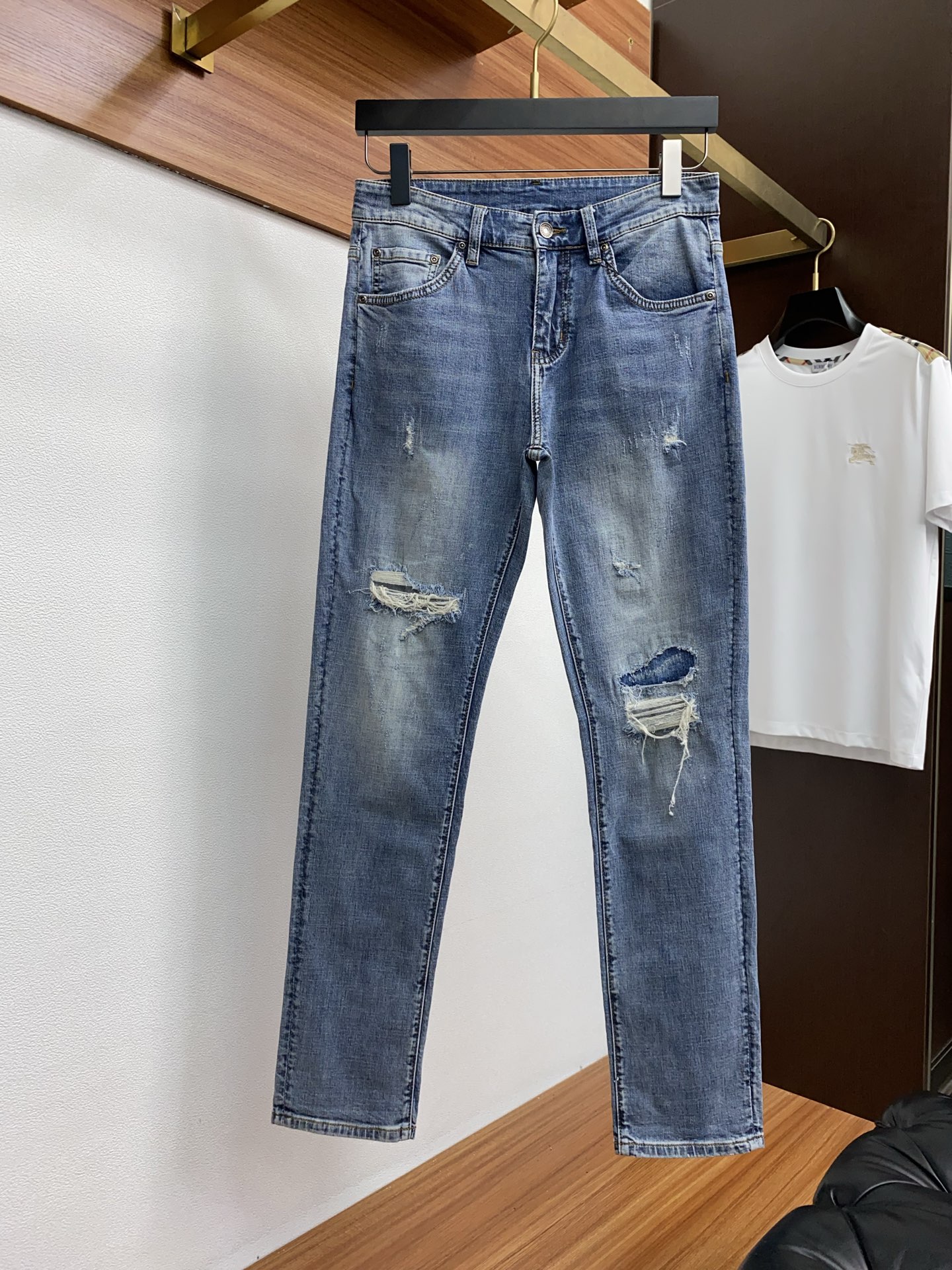 High-Quality Paris Family Cowboy Fabric: Exclusive Import for Crafty Four-Season Jeans - 图片 2