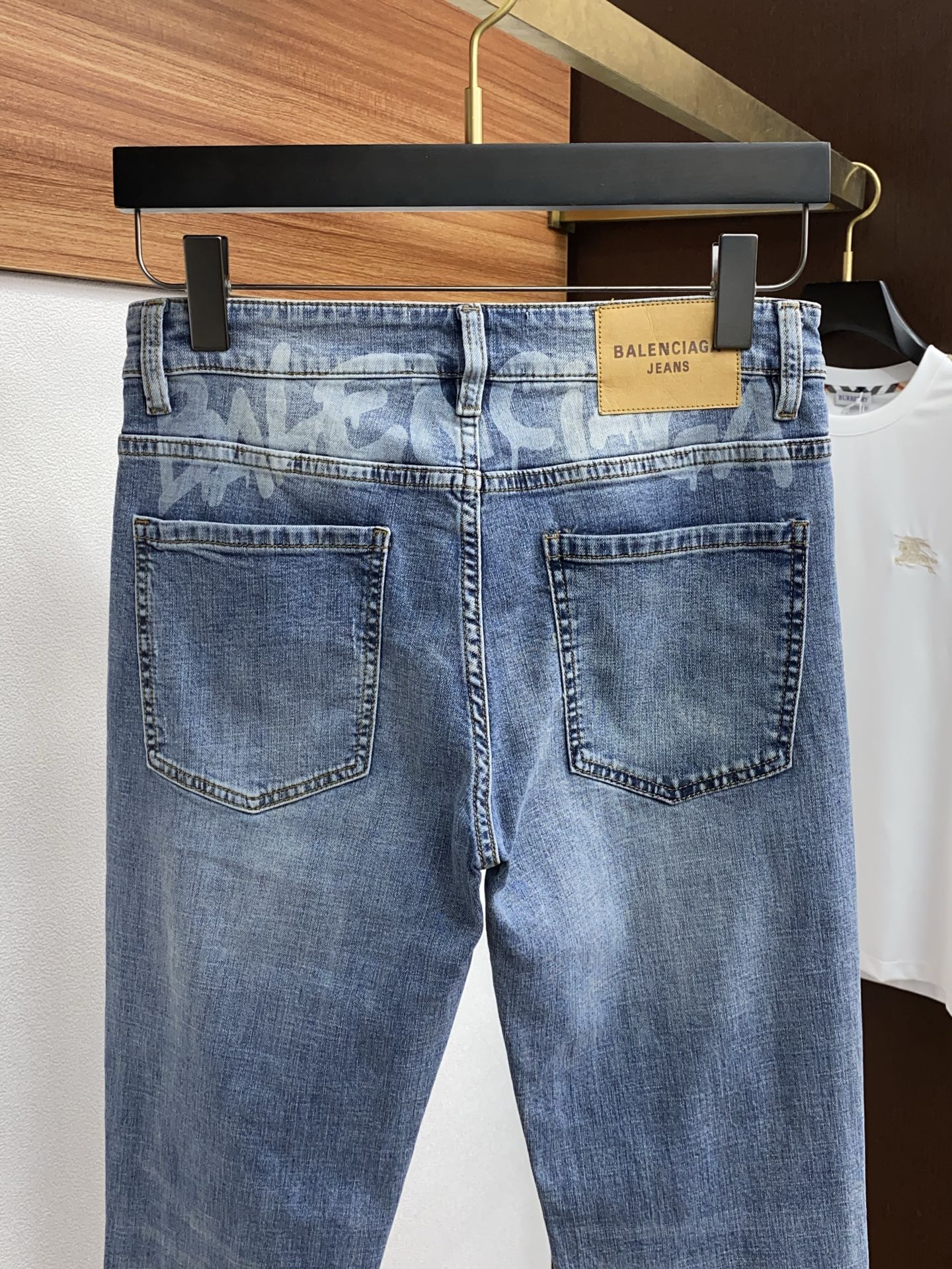 High-Quality Paris Family Cowboy Fabric: Exclusive Import for Crafty Four-Season Jeans - 图片 9