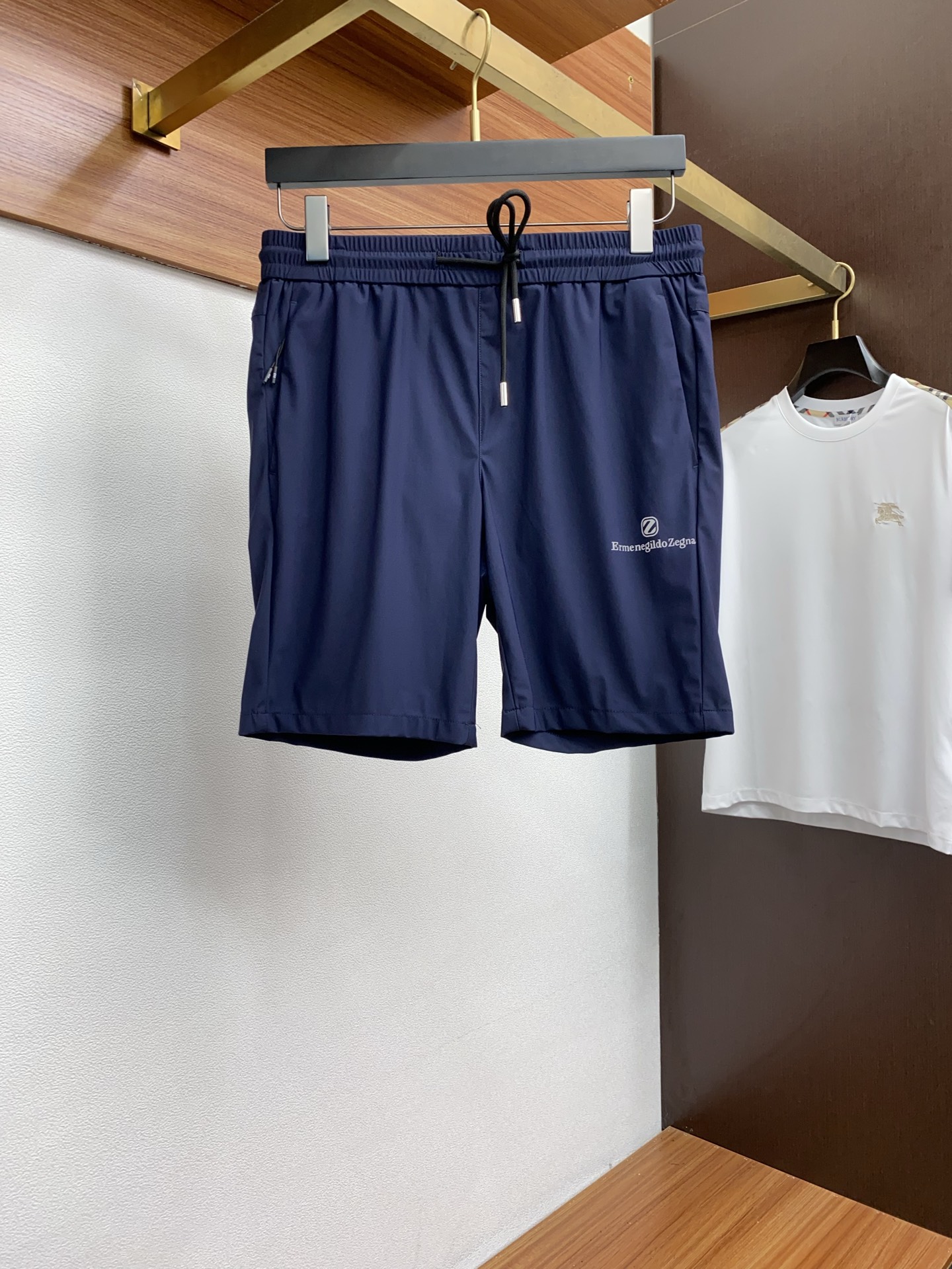 “Jenia 2025 Summer Leisure Shorts: High-end Comfort in Custom Ice Cream Fabrics” - 图片 1