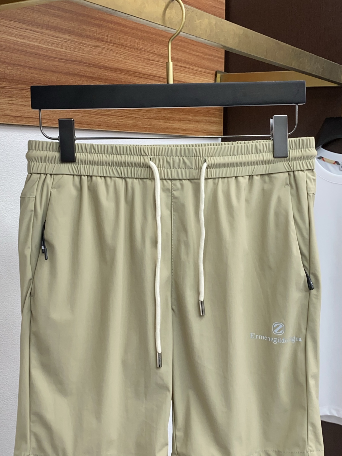 “2025 Summer New Edition Leisure Shorts: High-end Comfort and Style in Four-Sided Ice Cream Fabrics” - 图片 2