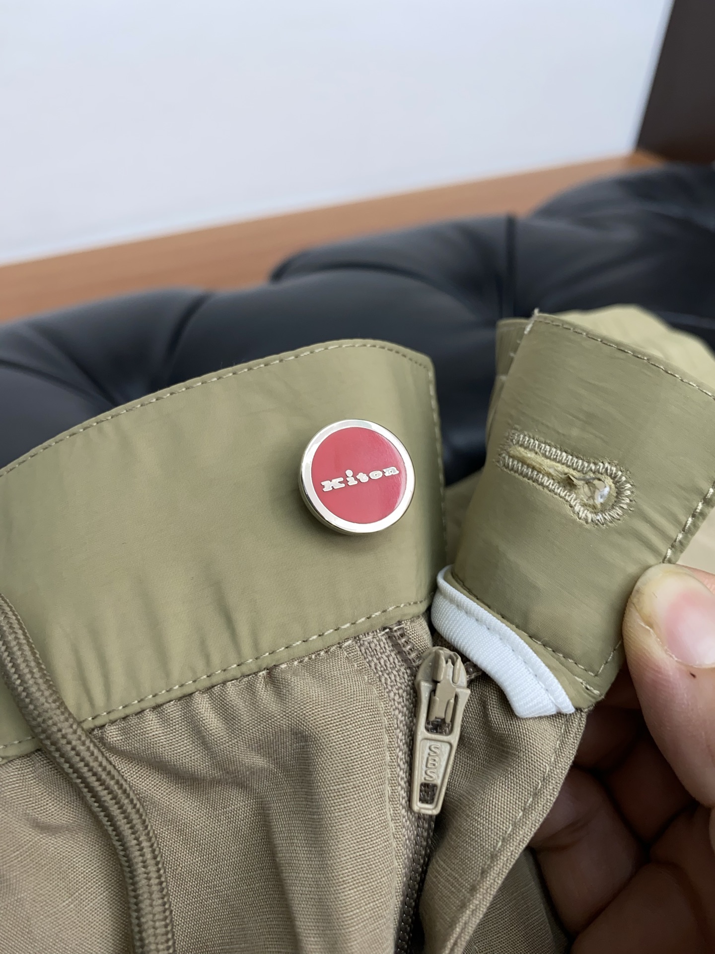 Kiton 2025 Linen Shorts: Comfortable, Stylish, and UV-Protective for Summer. - 图片 6