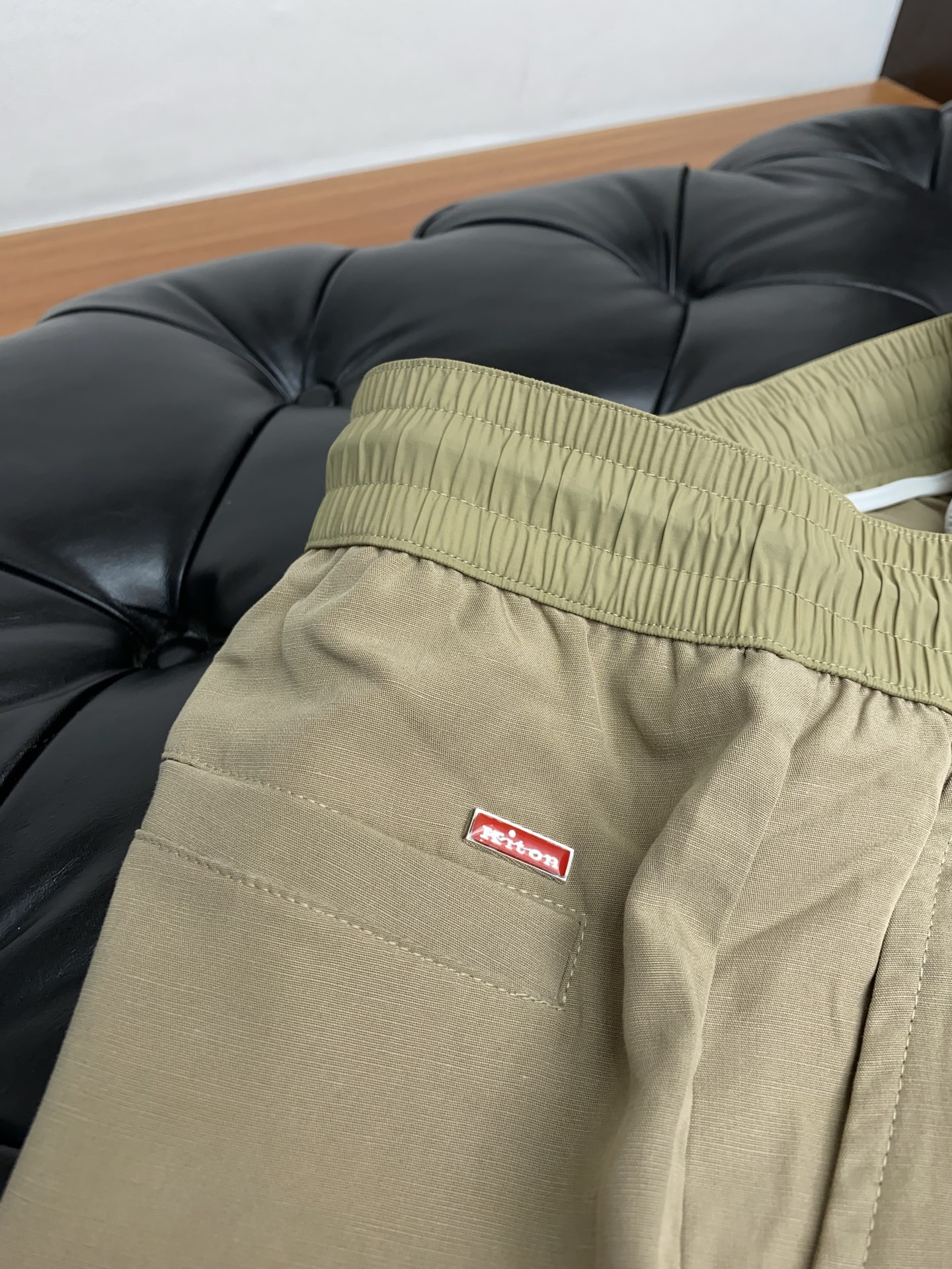 Kiton 2025 Linen Shorts: Comfortable, Stylish, and UV-Protective for Summer. - 图片 7