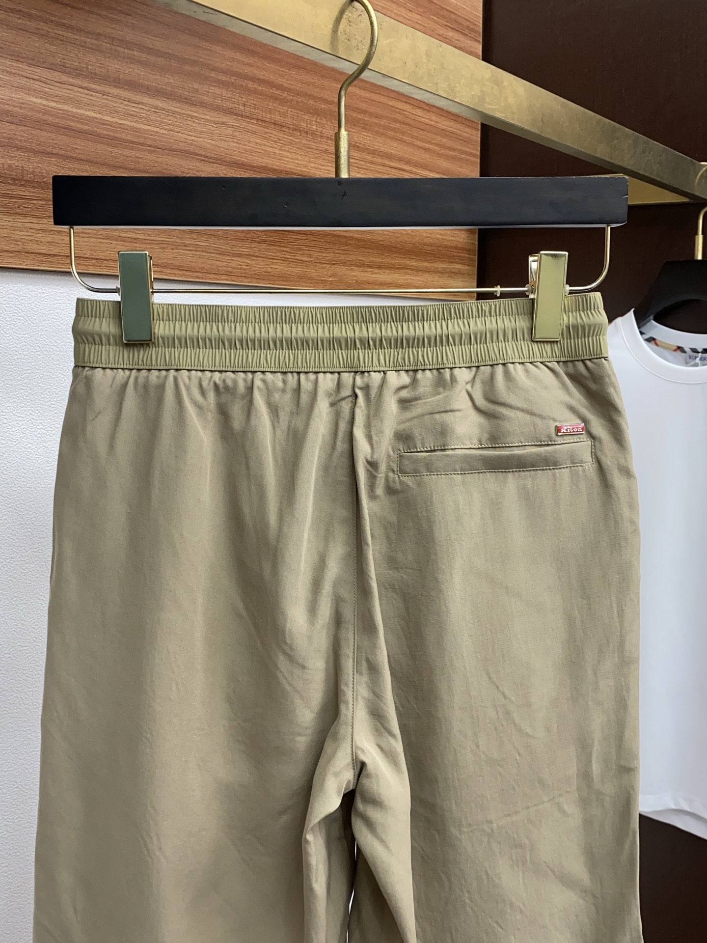 Kiton 2025 Linen Shorts: Comfortable, Stylish, and UV-Protective for Summer. - 图片 9