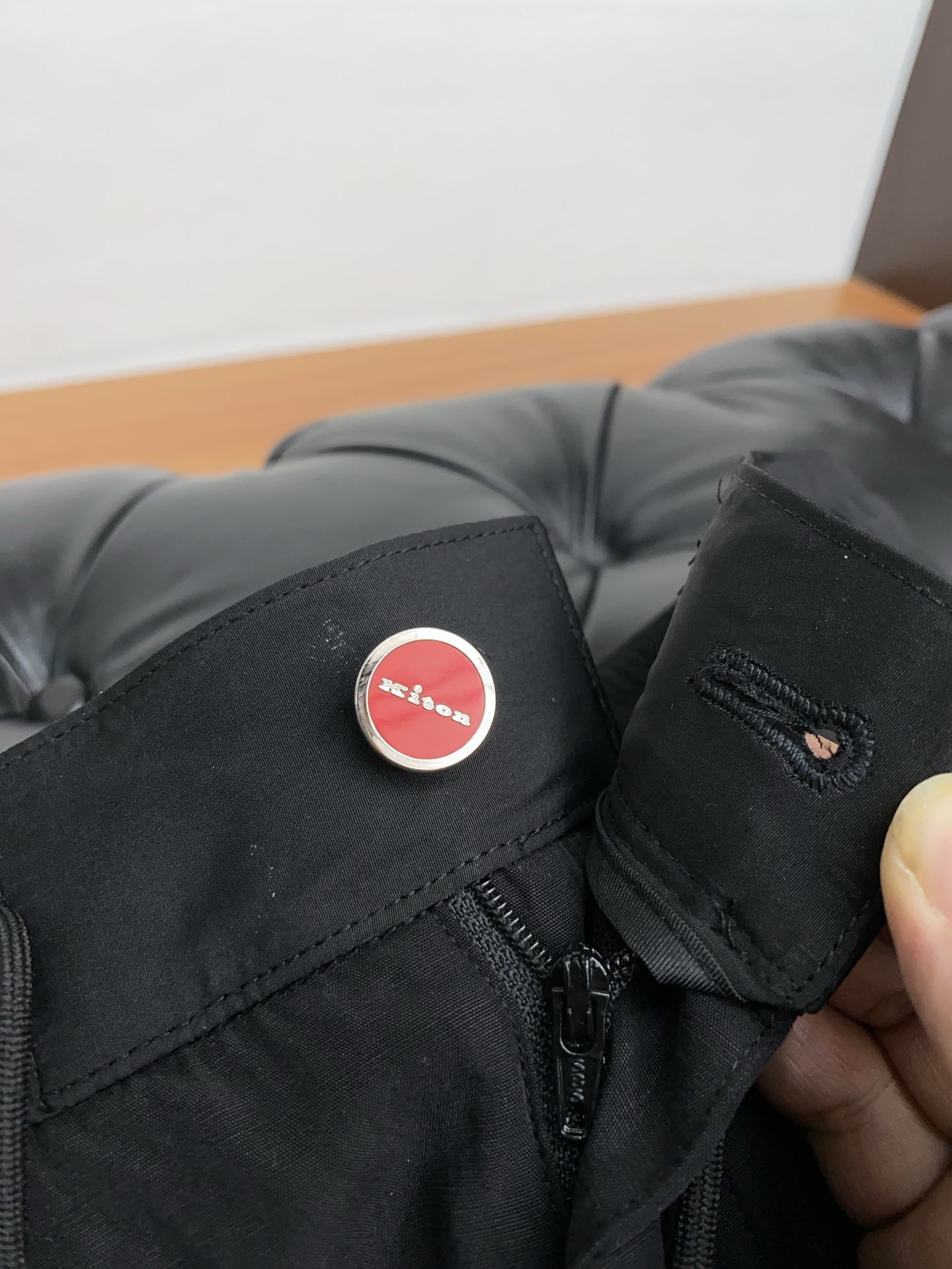 Kiton 2025 Linen Shorts: Cool, Comfortable, and Stylish for Summer Wear - 图片 5