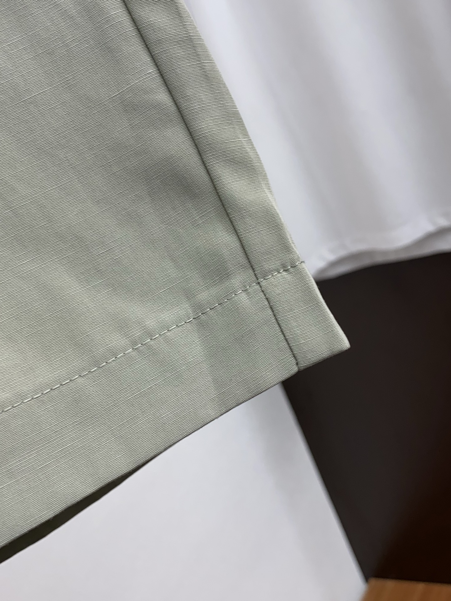 Kiton 2025 Linen Shorts: Comfortable, Stylish, and UV-Protective Summer Essential - 图片 5