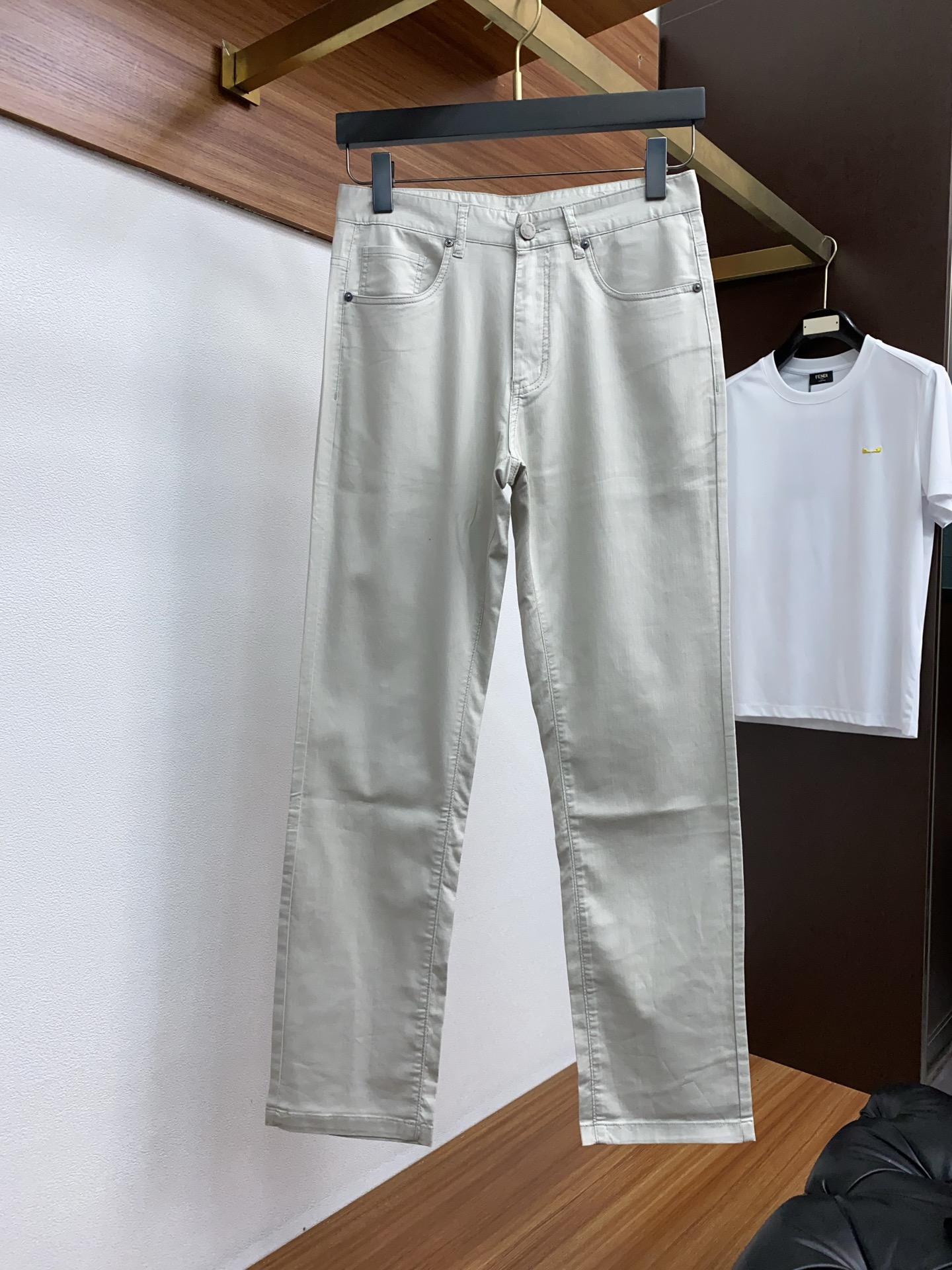 Urban Chic: High-End Spring/Summer Recreational Pocket Fashion with Top Ingredients. - 图片 2