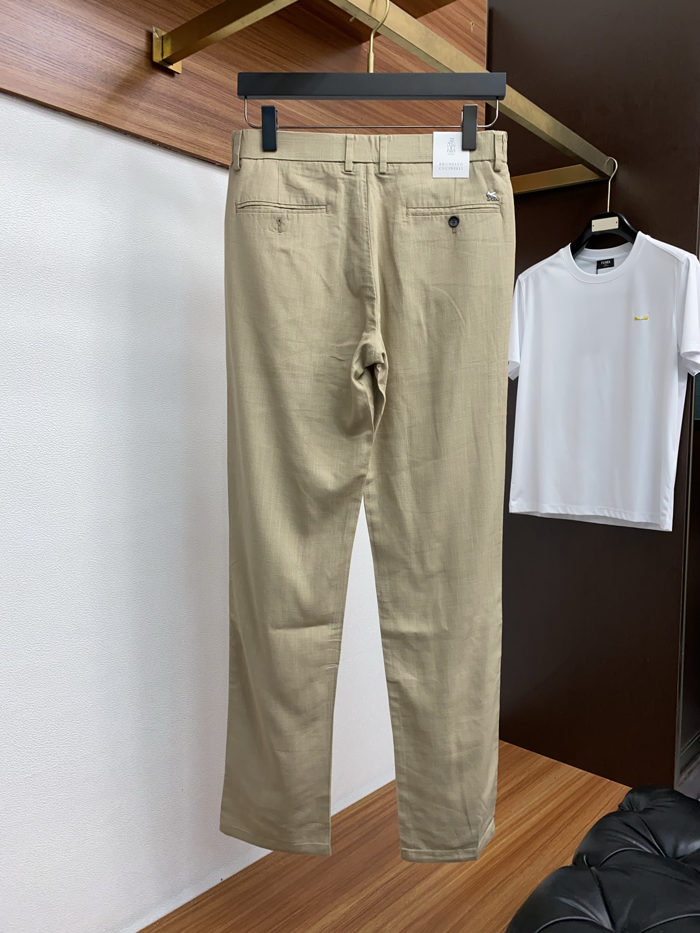 High-End Urban Spring/Summer Recreational Pocket Collection in Gold, Business and Leisure. - 图片 8