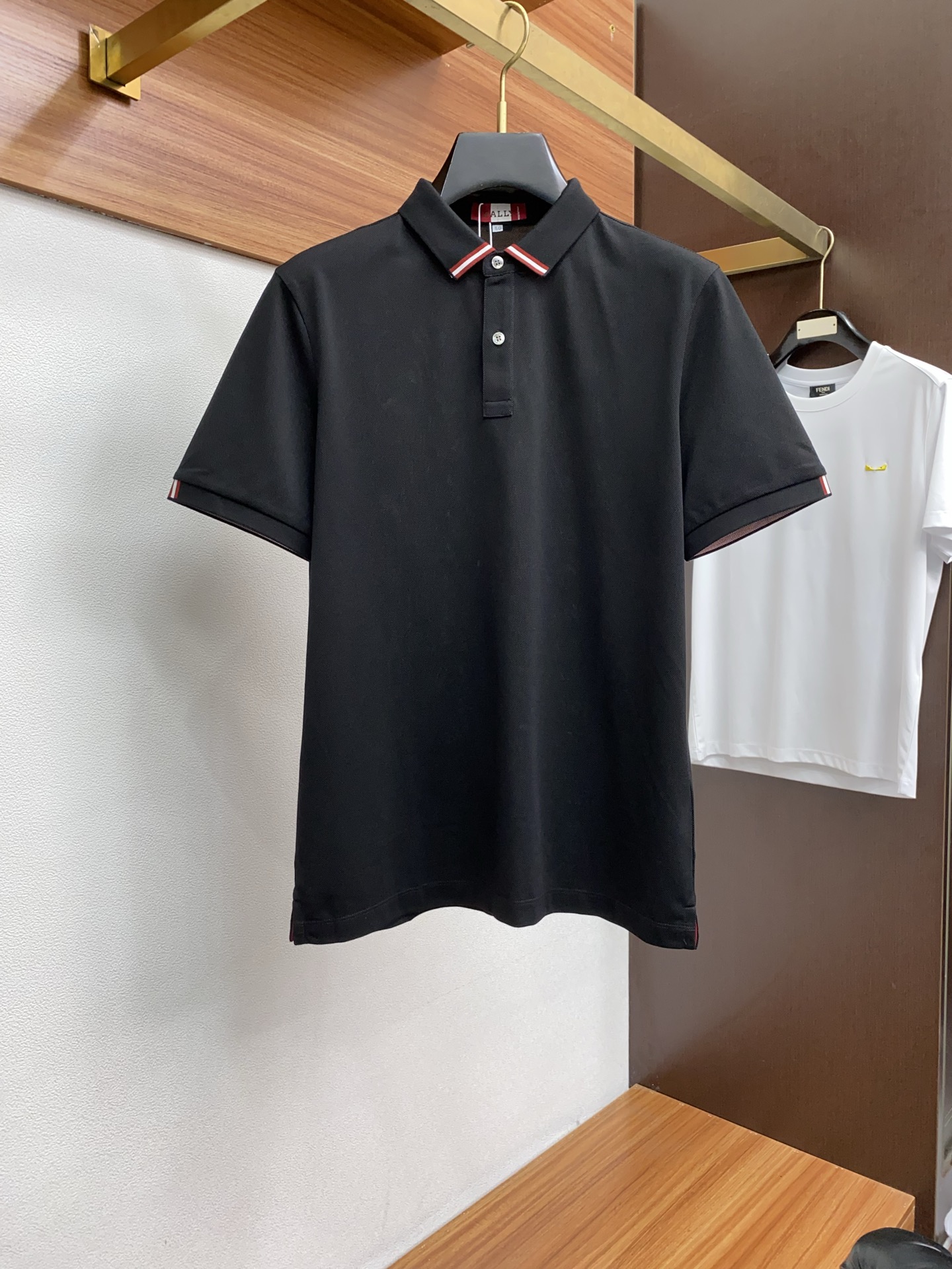 2025 Spring & Summer Crooked Polo: Comfortable, Classic Fashion, High Quality Fabric.