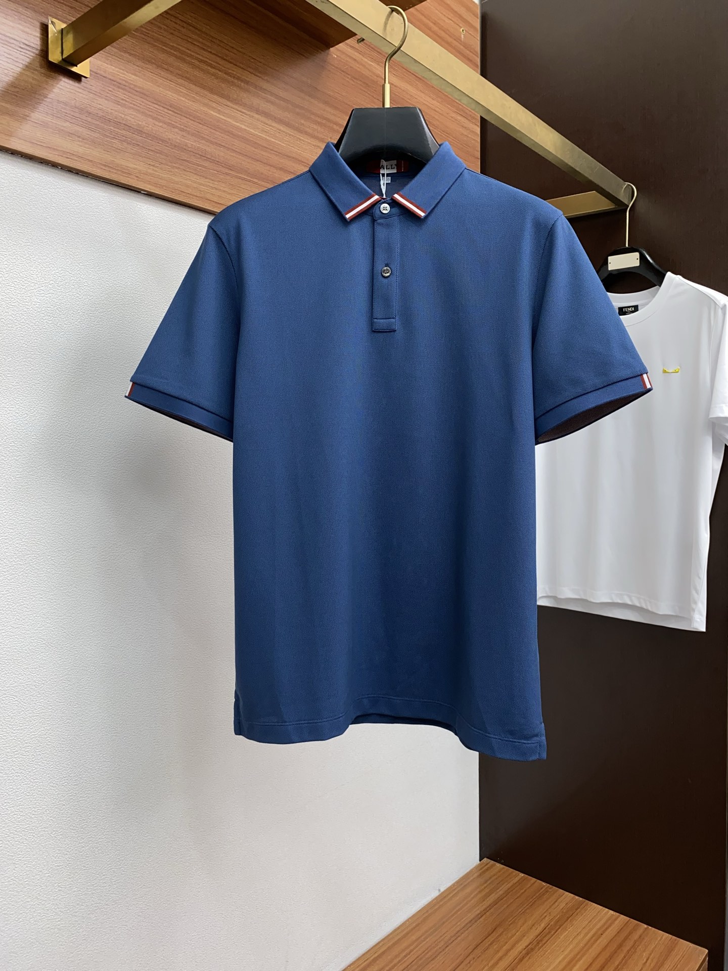 2025 Spring & Summer Crooked Polo: Comfortable, Classic Fashion-leading, High-quality Fabric, Elegant Look