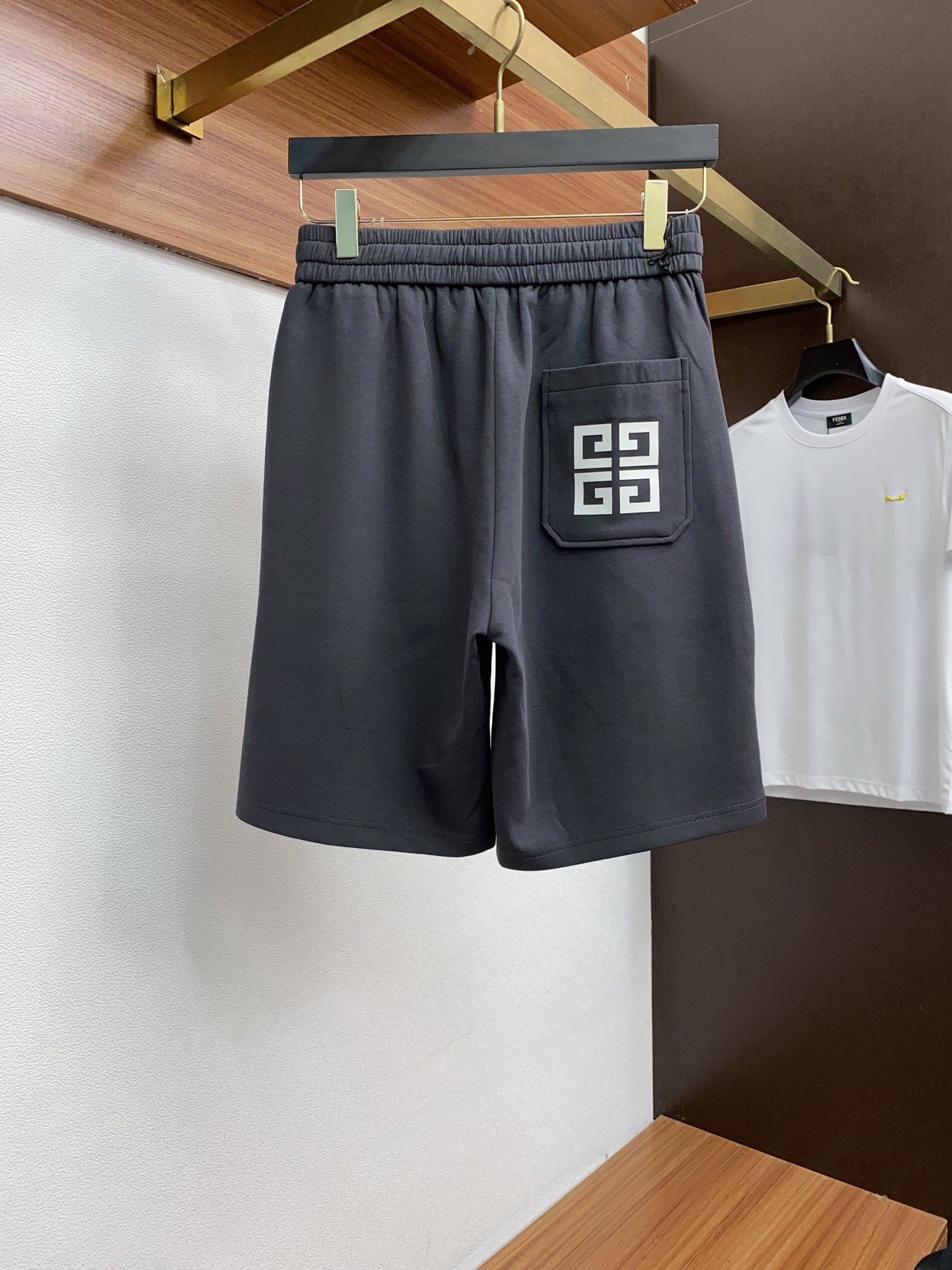 “Spring 2025 Summer Leisure Shorts: High-End Customized Comfort and Style” - 图片 8