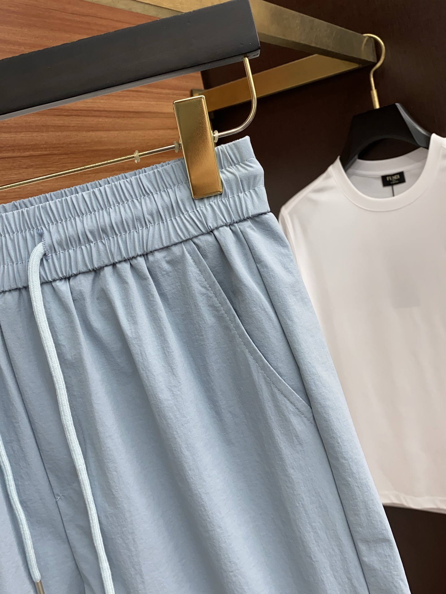 “2025 Summer New Edition Leisure Shorts: All-Powerful, Customized Fabric, High-End Comfort” - 图片 3