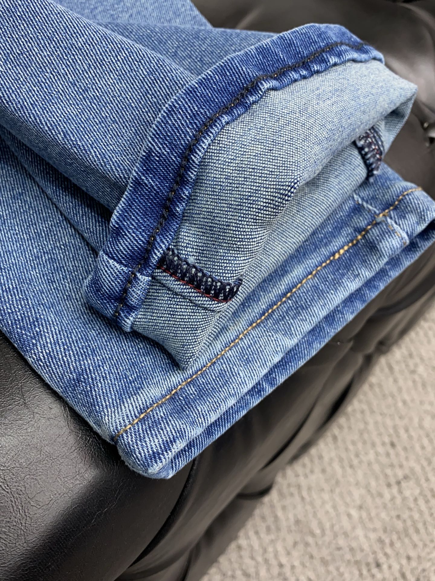 P503 TM 25 Fall/Winter Collection: Unique Water-Washed Surfaces, Handcrafted Details, Durable Materials. - 图片 7