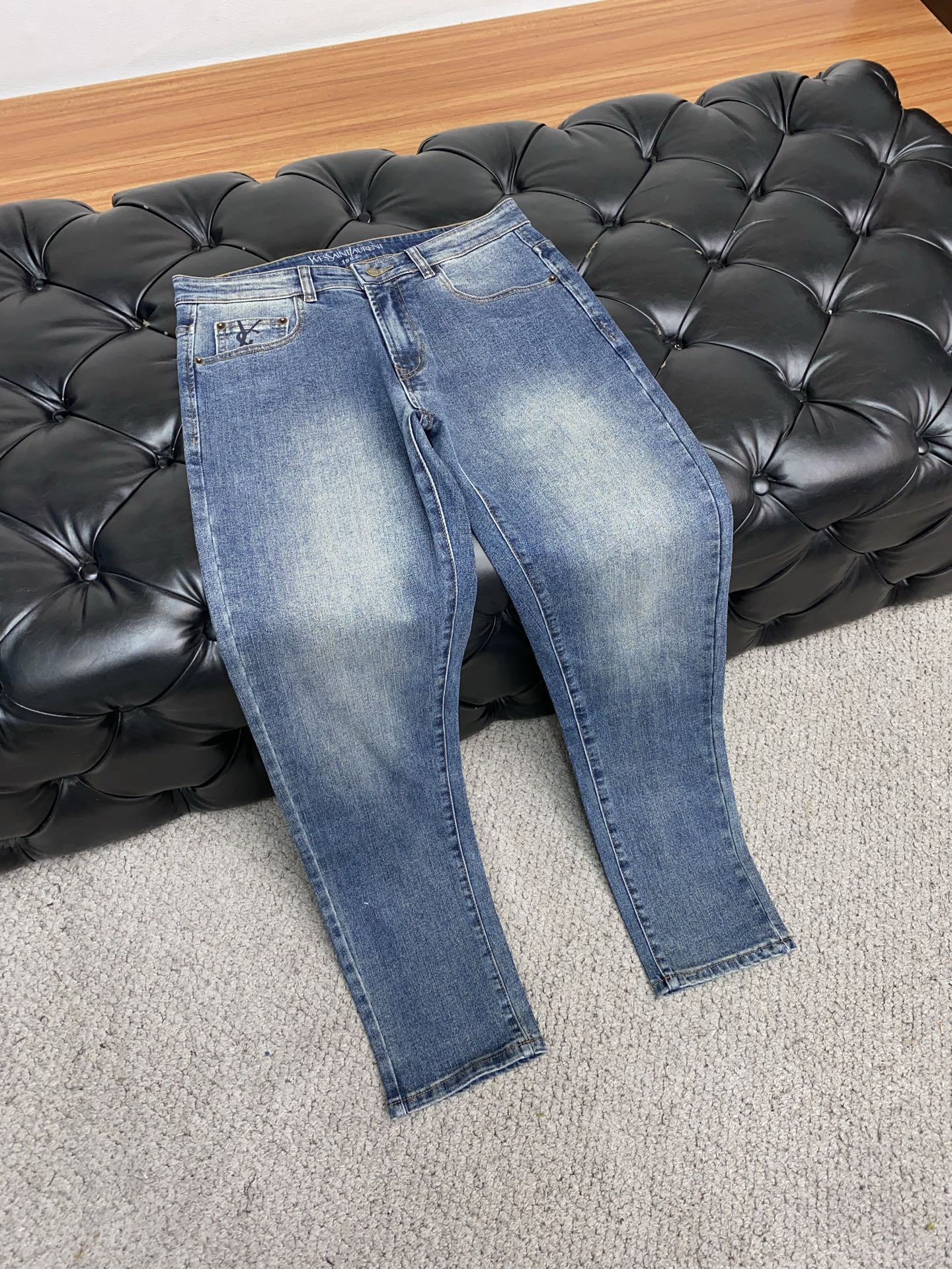  圣罗兰 25秋冬新款 男士牛仔裤原厂原布原洗水！进口原版水洗弹力面料，复杂的手工艺叠加，任何一个洗水环