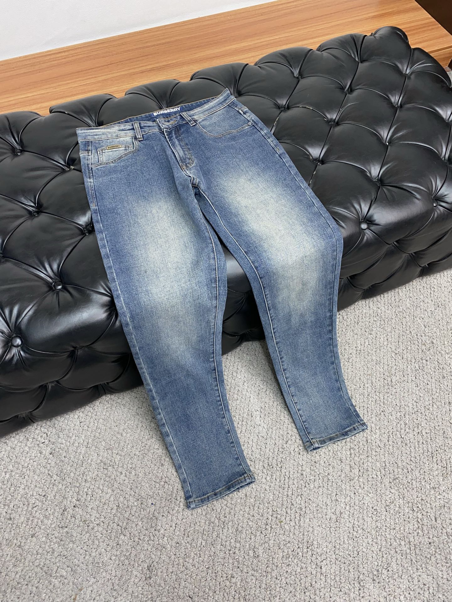  巴宝莉 25秋冬新款 男士牛仔裤原厂原布原洗水！进口原版水洗弹力面料，复杂的手工艺叠加，任何一个洗水环