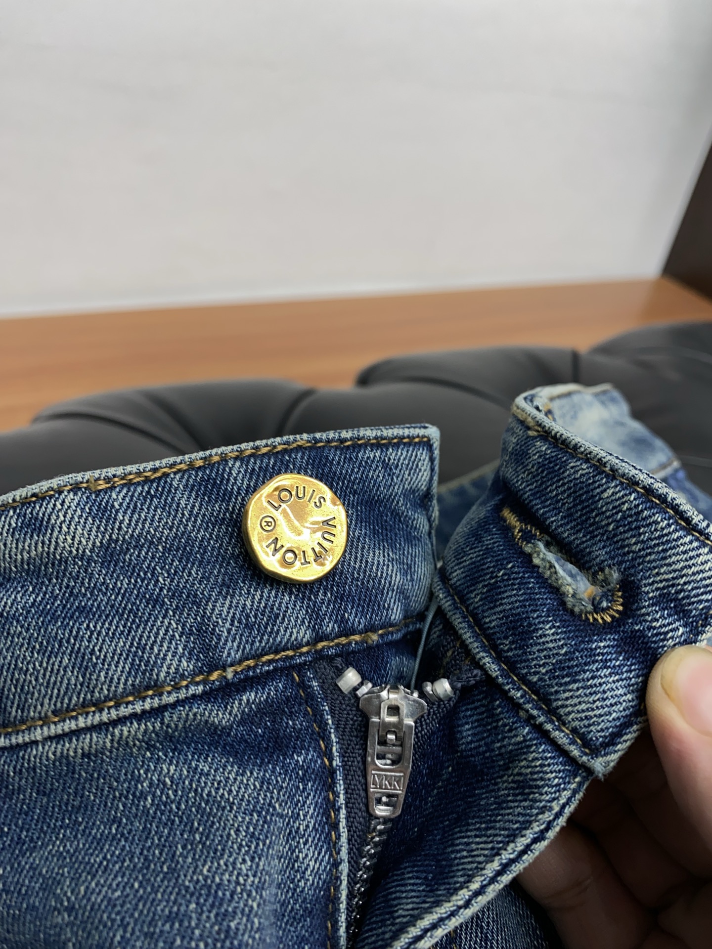  迪奥 25秋冬新款 男士牛仔裤原厂原布原洗水！进口原版水洗弹力面料，复杂的手工艺叠加，任何一个洗水环节