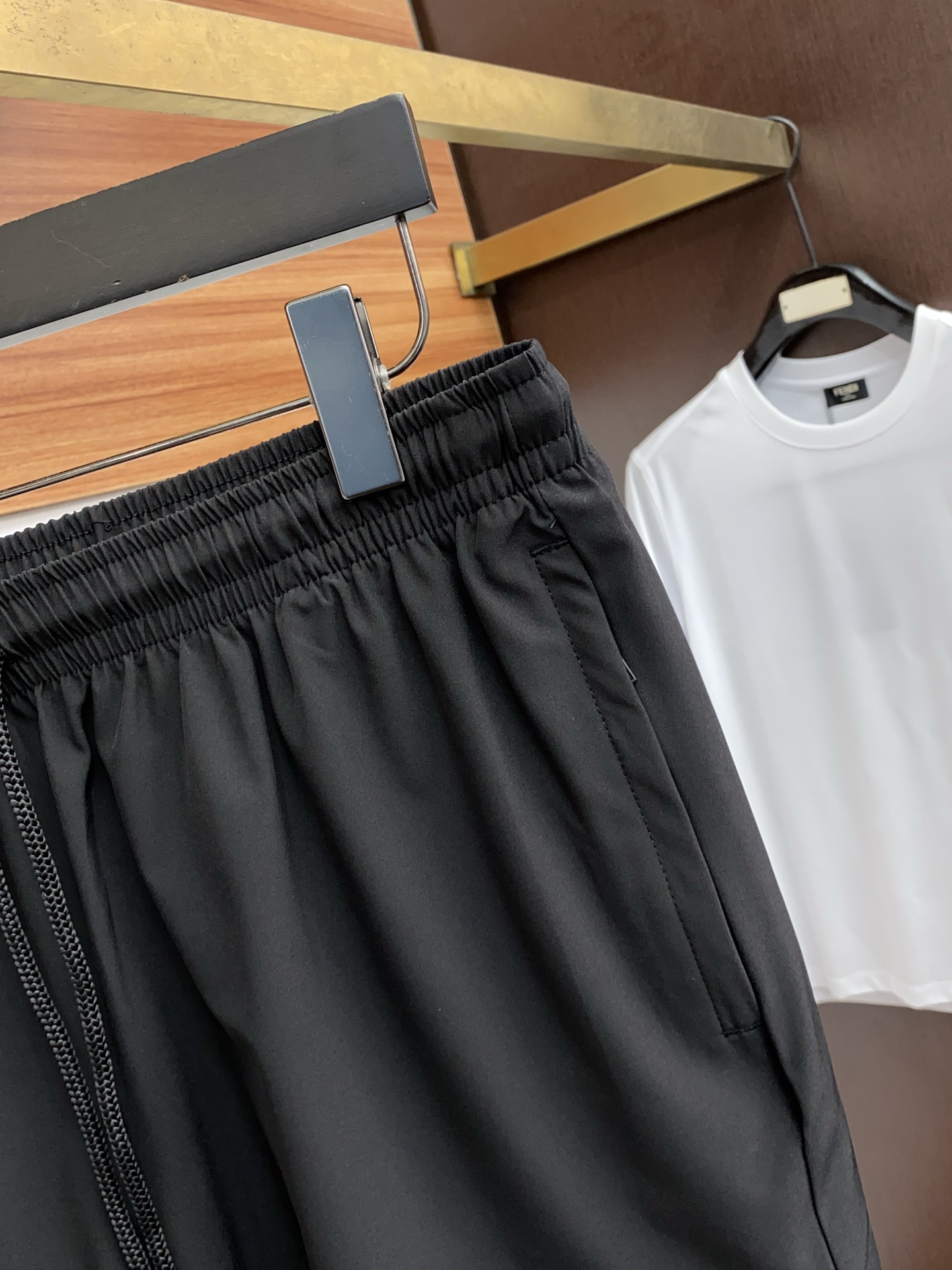 P486 Ola 25s New Fashion Shorts: Stylish, Luxurious, and Age-Reducing Aesthetic Style - 图片 3