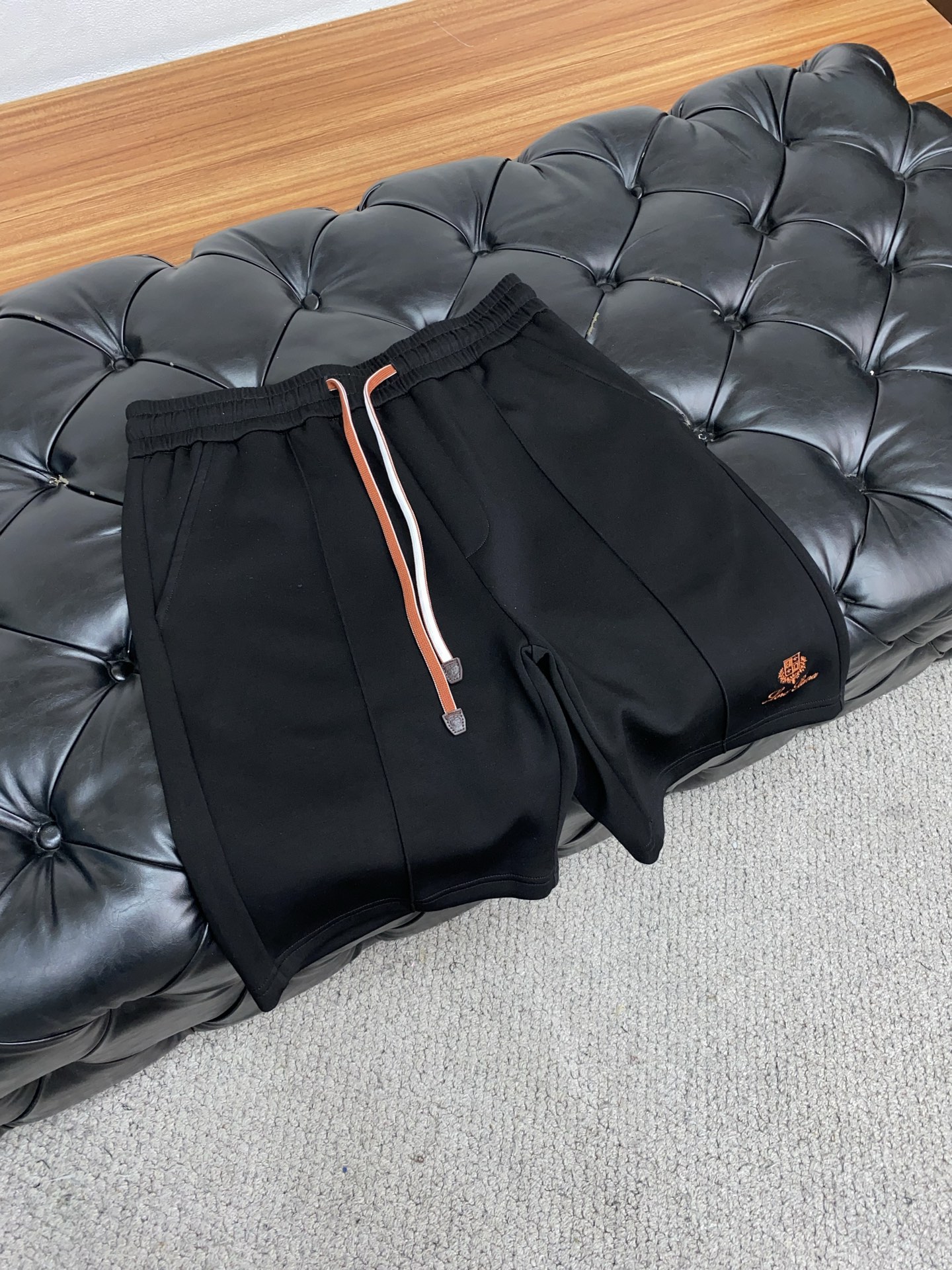 New Fashion Shorts: Super-Flowing, Luxurious, and Gender-Neutral Style - 图片 7