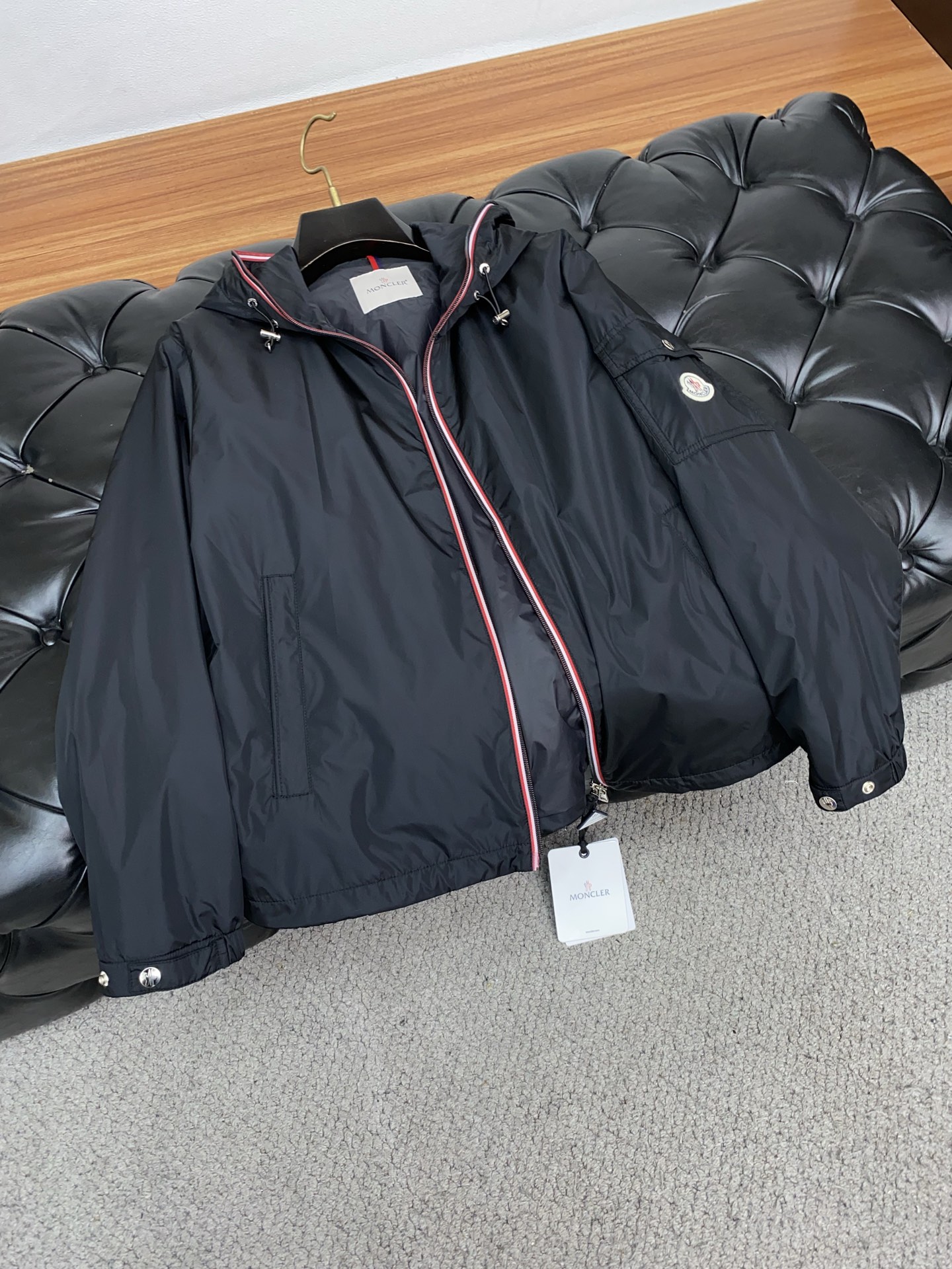  蒙口 
2025年秋冬新款 官网 高端原厂代工出品，
官方经典王牌单品！最新棉衣夹克外套 多明星穿搭示