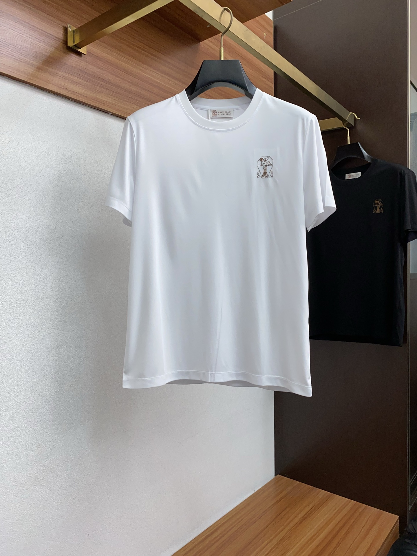 Bc 2026春夏新款首发专柜最新款圆领短袖 高端订制 设计前卫时尚！品牌logo重工艺设计 高端定制1