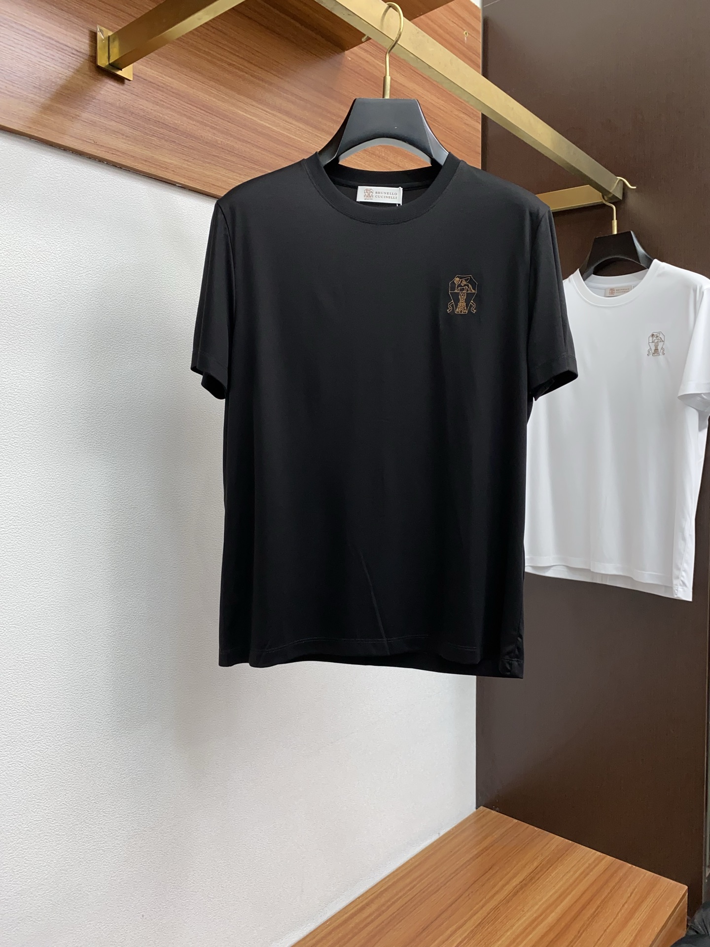 Bc 2026春夏新款首发专柜最新款圆领短袖 高端订制 设计前卫时尚！品牌logo重工艺设计 高端定制1