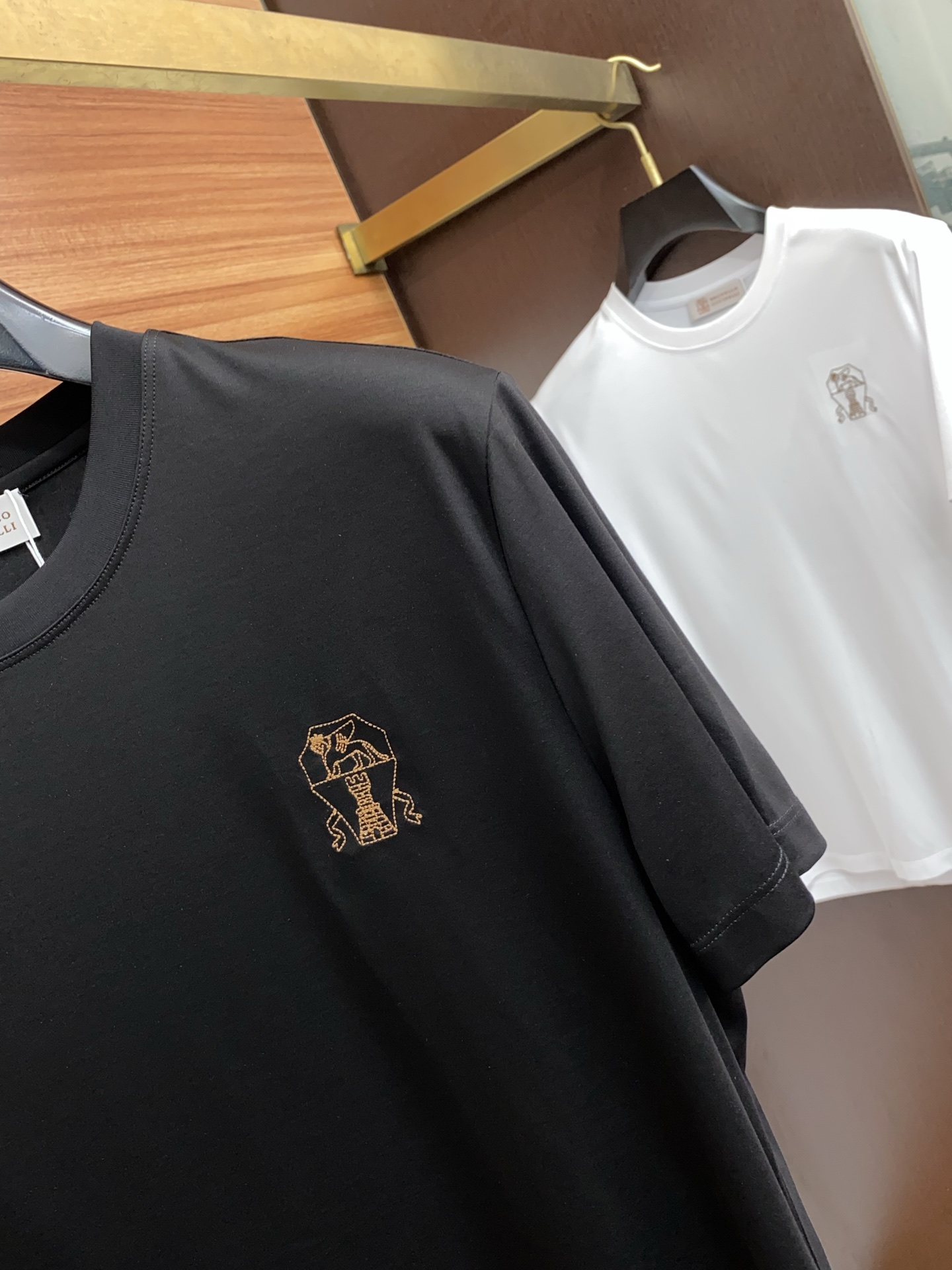 Bc 2026春夏新款首发专柜最新款圆领短袖 高端订制 设计前卫时尚！品牌logo重工艺设计 高端定制1