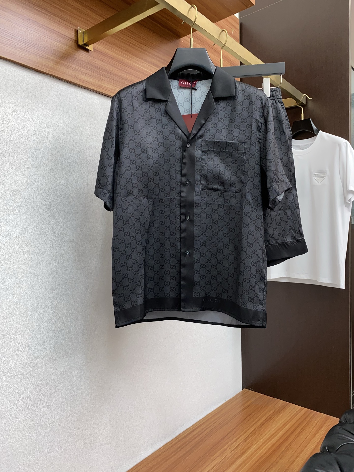 Stylish Summer Money: P953 Gooch Synchronised Counter Fashion Suit in Spicy Silk