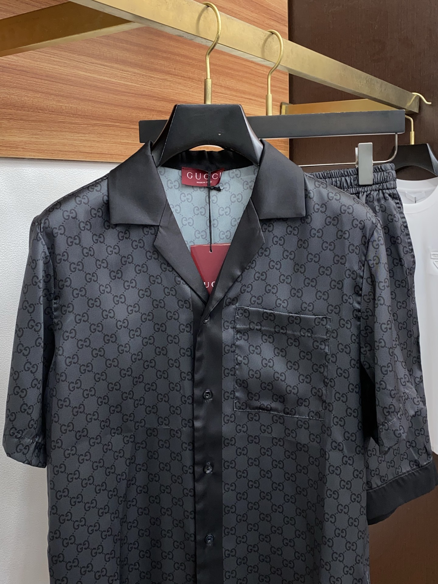 Stylish Summer Money: P953 Gooch Synchronised Counter Fashion Suit in Spicy Silk - 图片 2