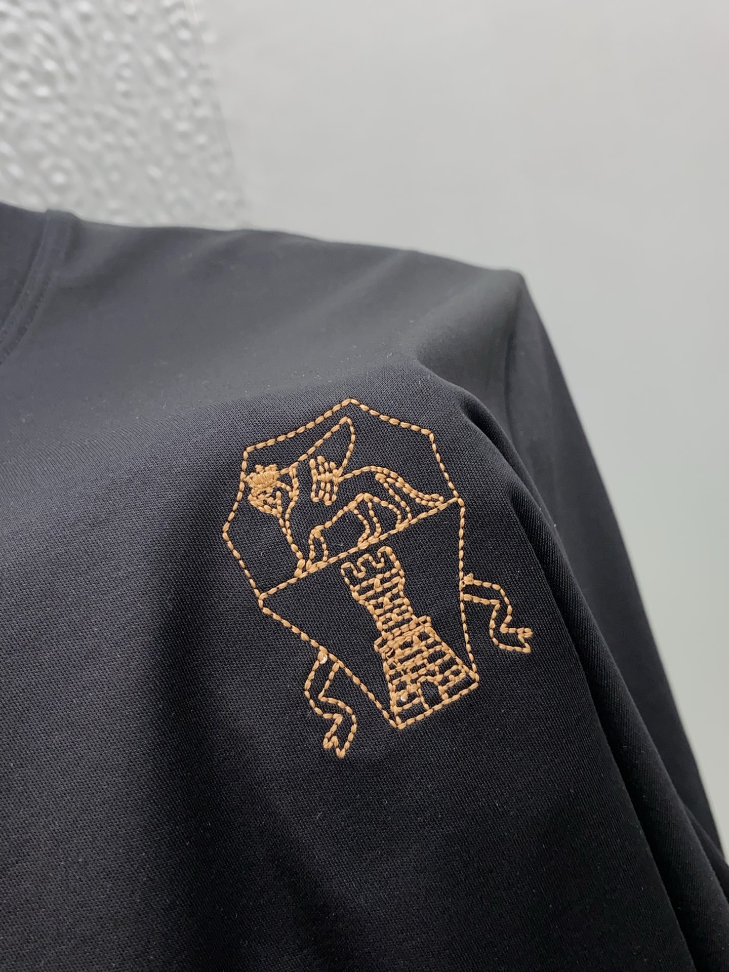 BC 2026春夏新款首发专柜最新款圆领短袖 高端订制 设计前卫时尚！品牌logo重工艺设计 高端定制1