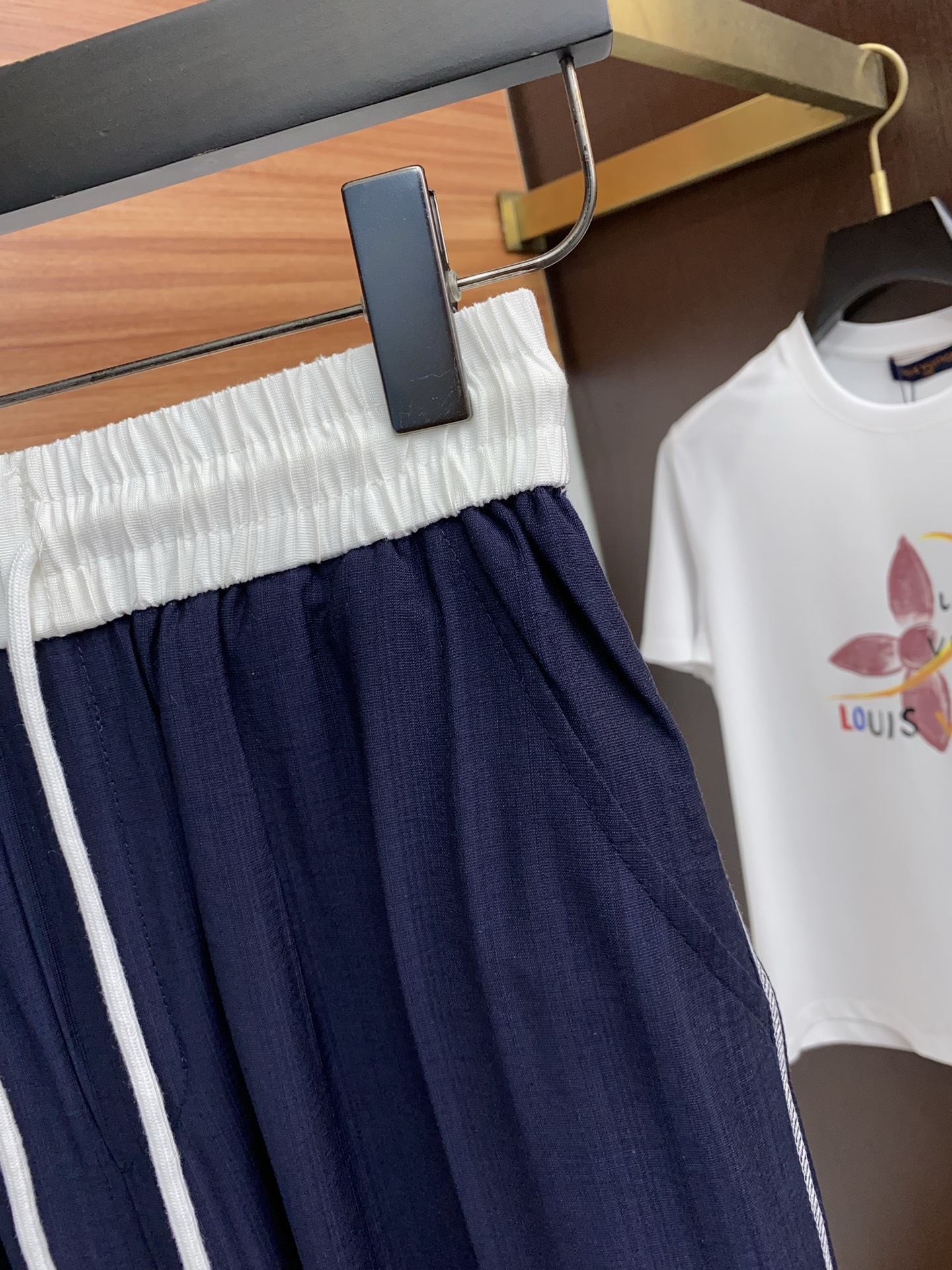 “2025 Summer New Edition Leisure Pants: All-Powerful, Customized Fabric, Tailored Comfort in High-End Style” - 图片 3