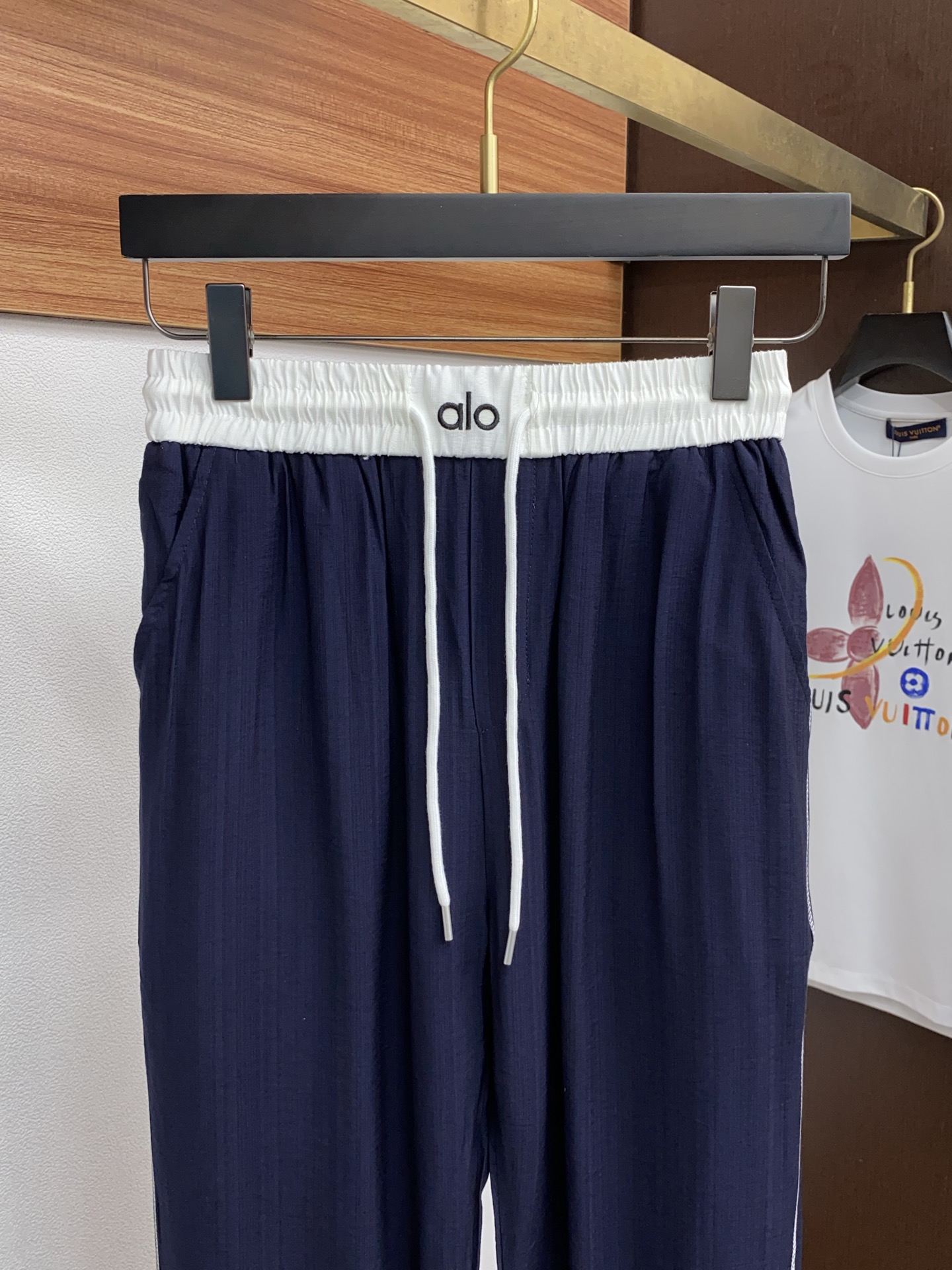 “2025 Summer New Edition Leisure Pants: All-Powerful, Customized Fabric, Tailored Comfort in High-End Style” - 图片 2