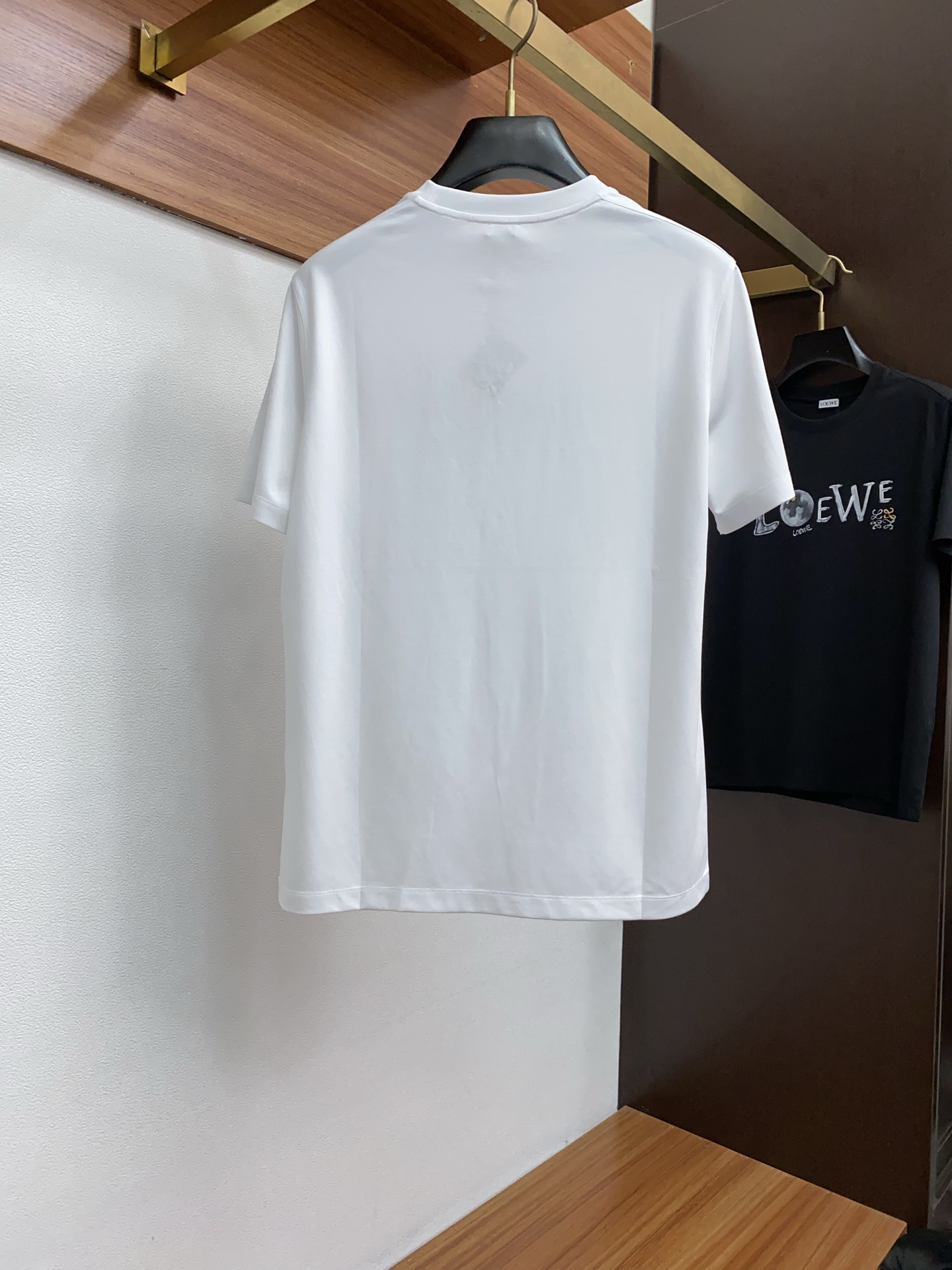  罗意威 2025春夏新款首发专柜最新款圆领短袖 高端订制 设计前卫时尚！品牌logo重工艺设计 高端定