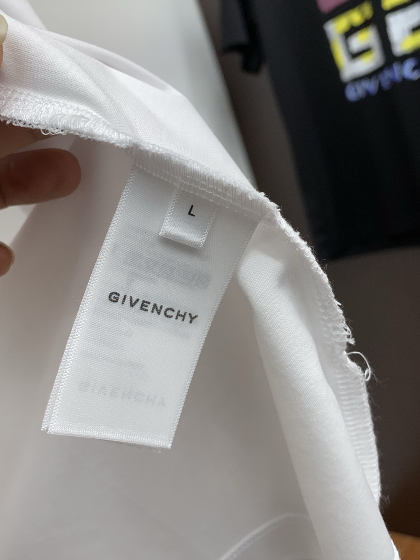  罗意威 2025春夏新款首发专柜最新款圆领短袖 高端订制 设计前卫时尚！品牌logo重工艺设计 高端定