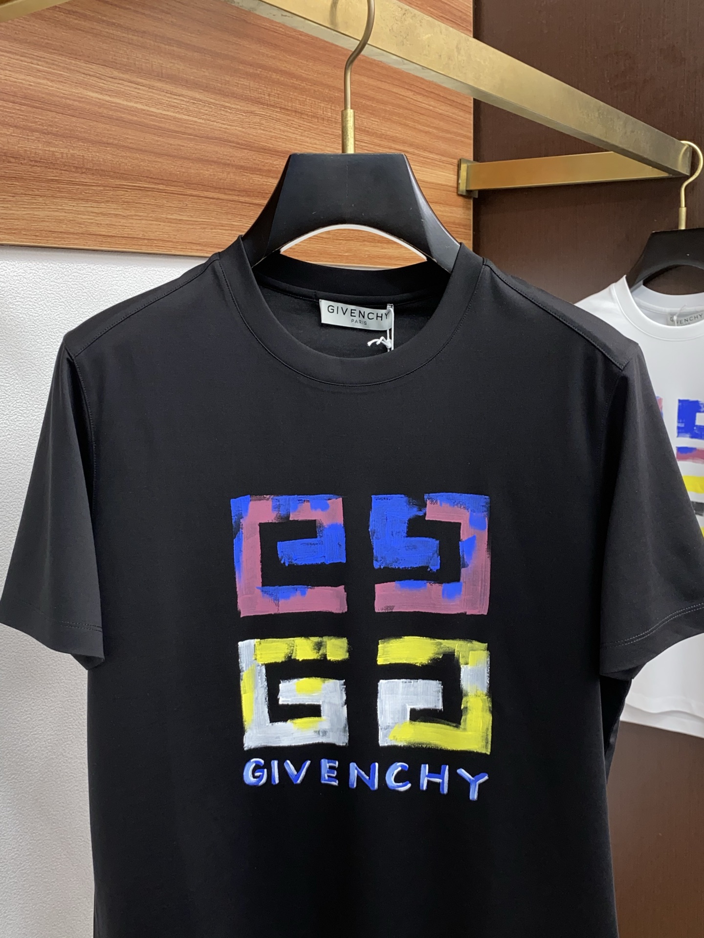  罗意威 2025春夏新款首发专柜最新款圆领短袖 高端订制 设计前卫时尚！品牌logo重工艺设计 高端定