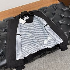 BC 2025年秋冬新款 官网 高端原厂代工出品,官方经典王牌单品!最新夹克外套 多明星穿搭示范款!!新 BC 2025年秋冬新款 官网 高端原厂代工出品,官方经典王牌单品!最新夹克外套 多明星穿搭示范款!!新