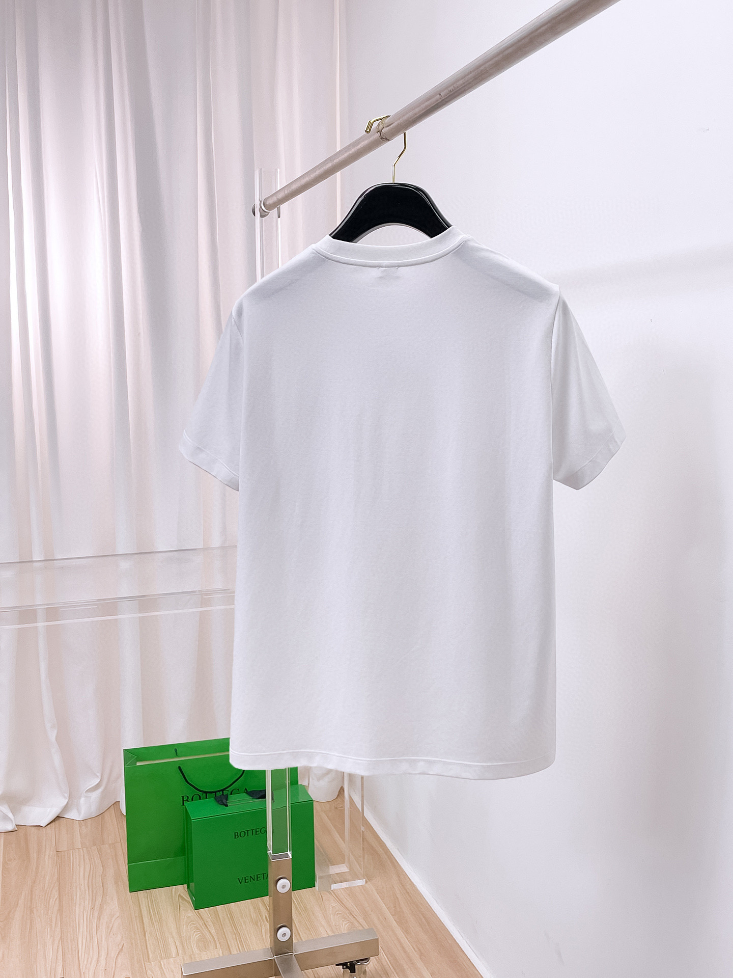  巴宝莉 2025春夏新款首发专柜最新款圆领短袖 高端订制 设计前卫时尚！品牌logo重工艺设计 高端定