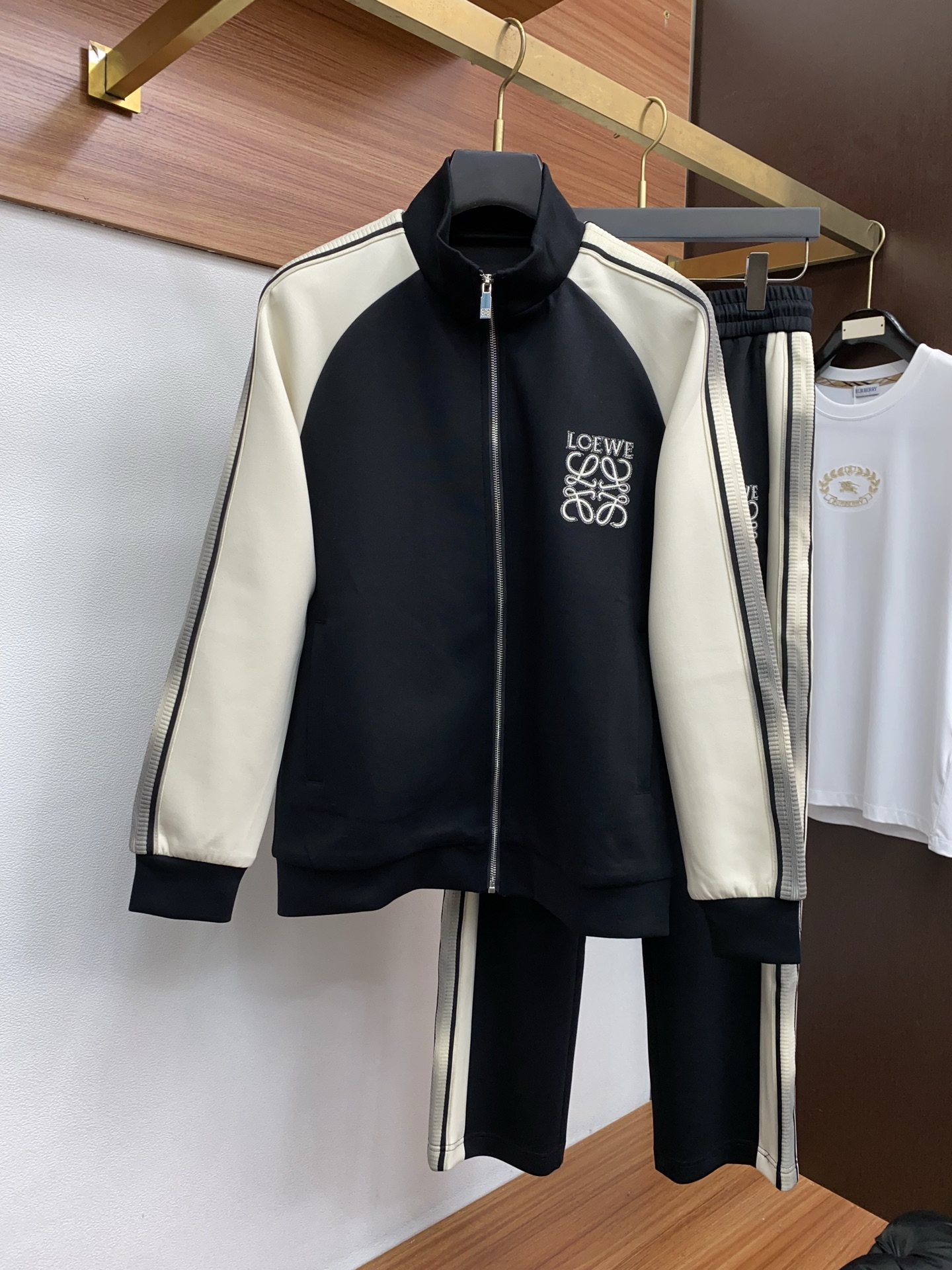 罗意威  秋冬新款拉链外套套装 高品质定制面料 顶级版本贸易公司渠道订单，海外精品独家限定发售，经典即永