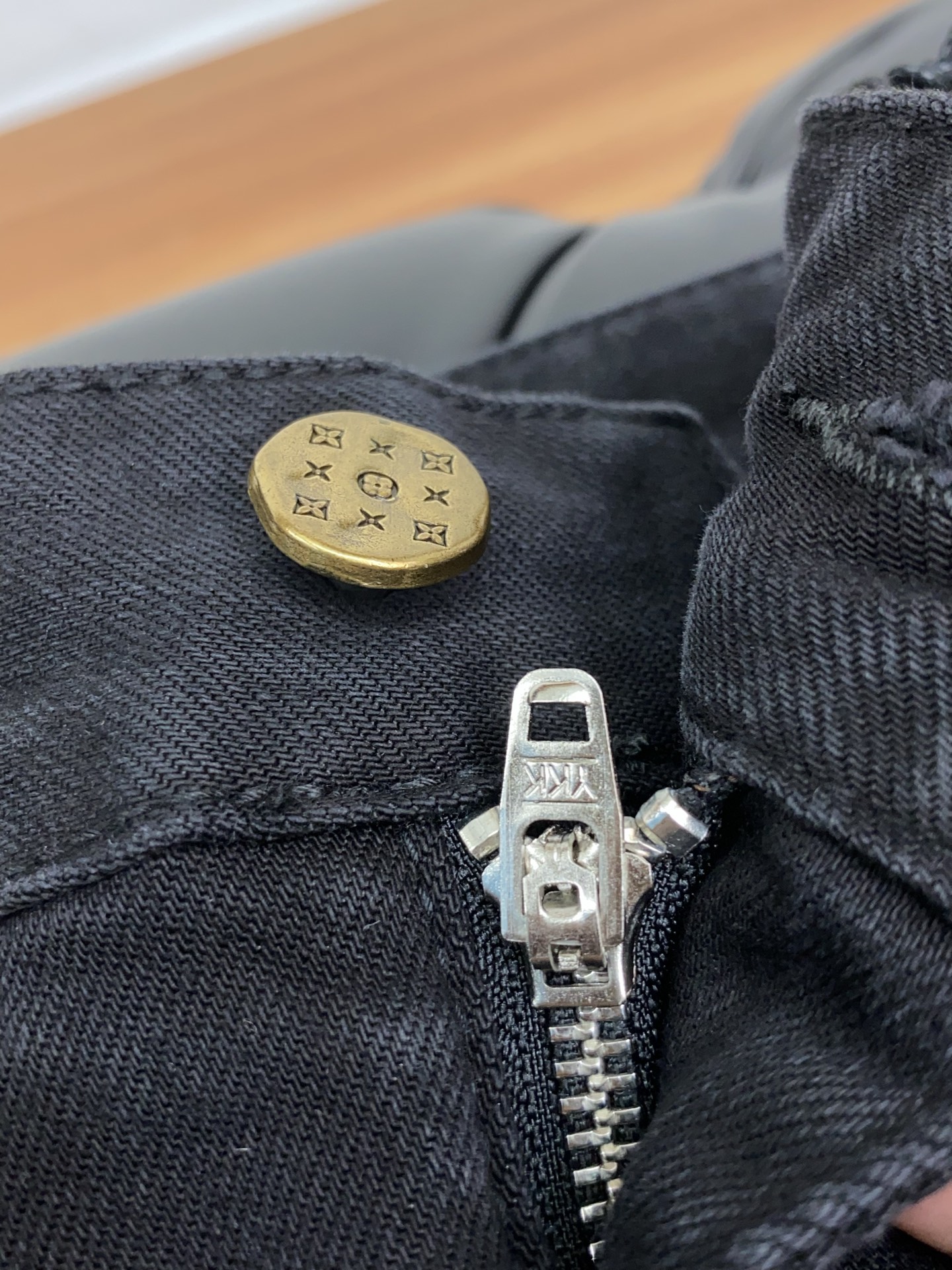 1v路易威登 25新款 市场独家订制进口丹宁牛仔面料 稀缺面料 超级舒服 工艺复杂四季款牛仔裤 针织牛从