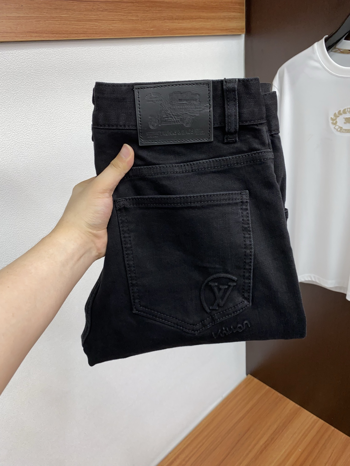 1v路易威登 25新款 市场独家订制进口丹宁牛仔面料 稀缺面料 超级舒服 工艺复杂四季款牛仔裤 针织牛从