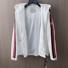 蒙口 2025FW男士秋冬夹克男装外套,休闲日常穿搭单品!上身修饰身形、定制面料将时装美学和新都市商务休 蒙口 2025FW男士秋冬夹克男装外套,休闲日常穿搭单品!上身修饰身形、定制面料将时装美学和新都市商务休