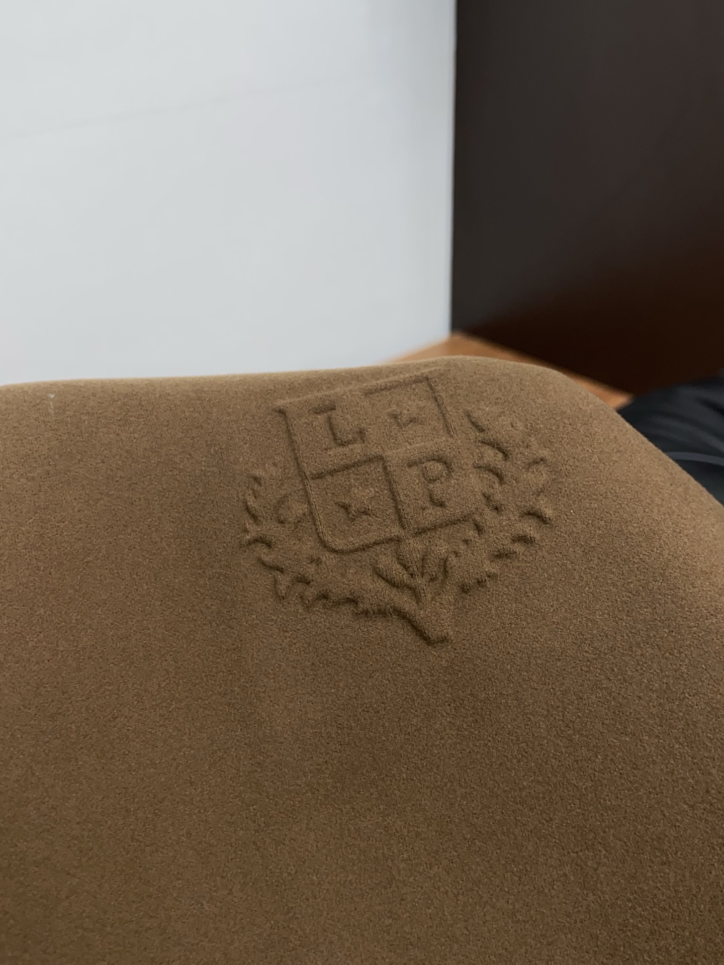 lP🆕 诺悠翩雅 25ss最新品 立领领夹克外套，设计帅气有型！百搭必备单品，时尚潮牌， 轻松营造酷帅氛