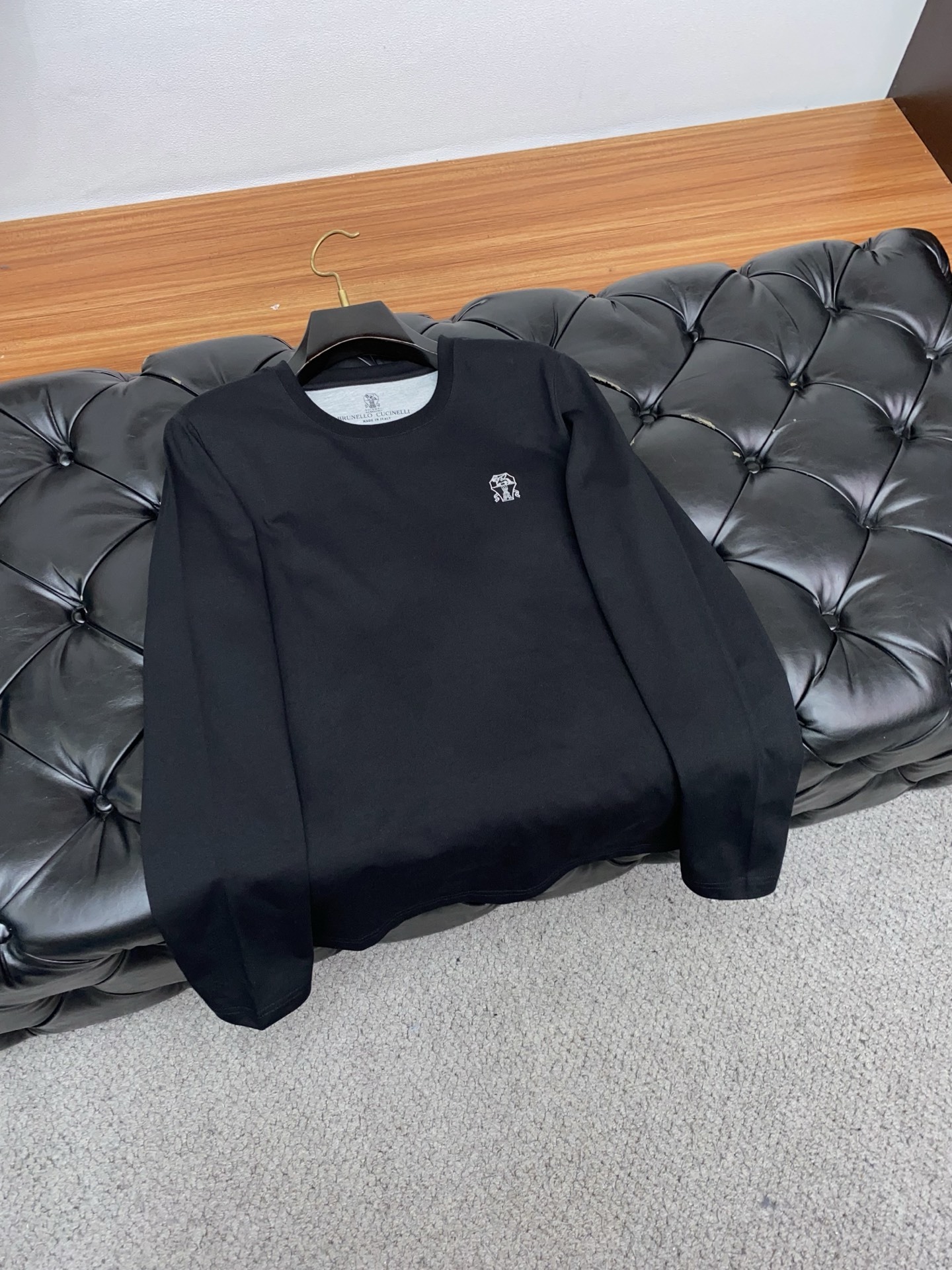 BC 新品2025AW秋冬新品,男士胸前经典 基础款圆领长袖T恤打底衫!贸易公司渠道稀出,同步GW发售,