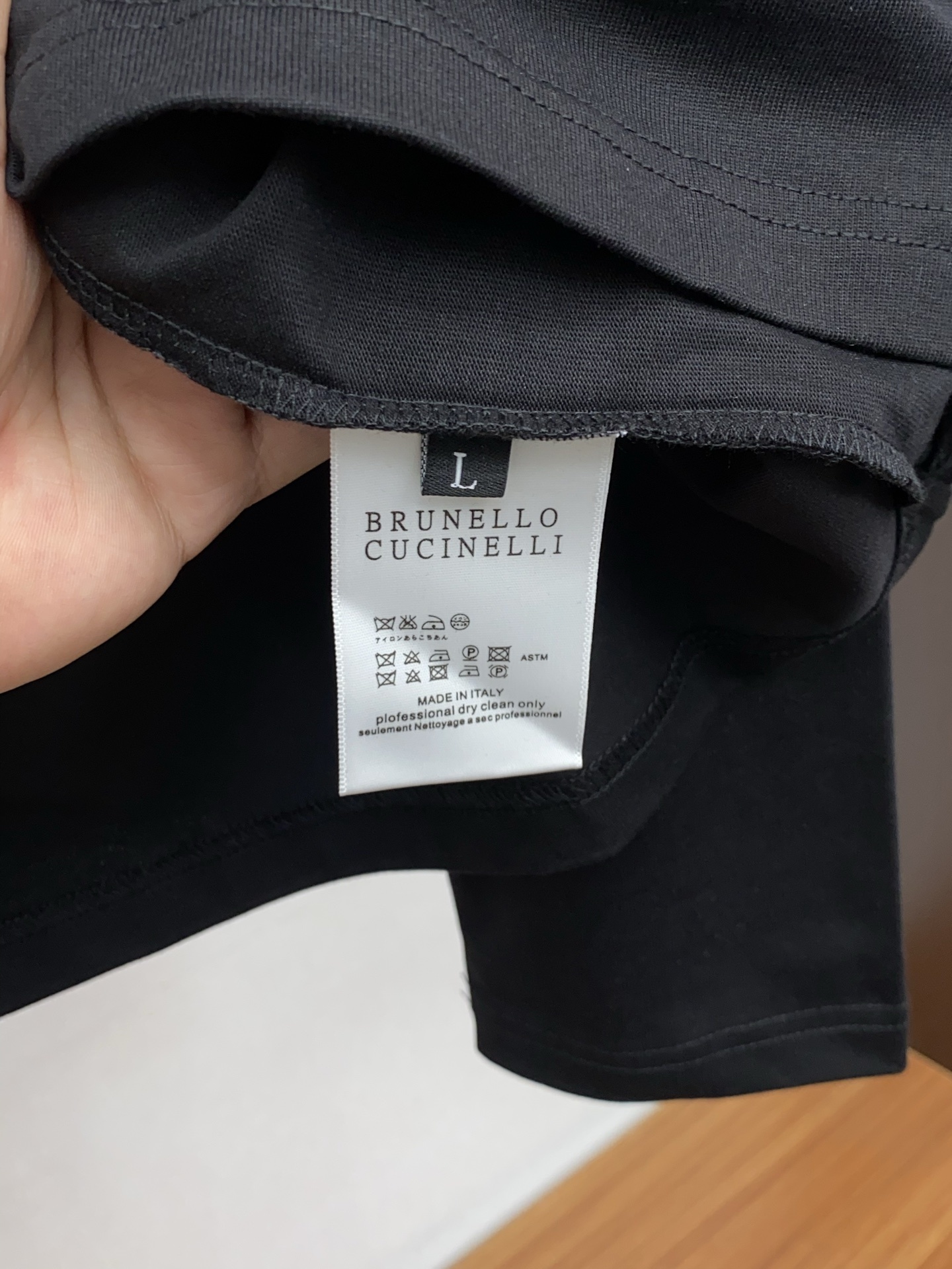 BC 新品2025AW秋冬新品,男士胸前经典 基础款圆领长袖T恤打底衫!贸易公司渠道稀出,同步GW发售,