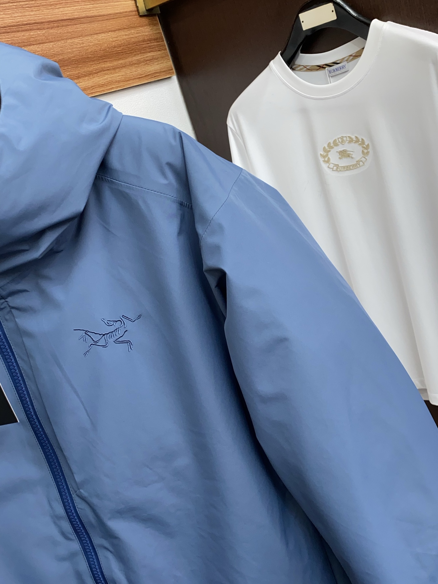 始祖鸟 2025秋冬新款🆕羽绒服 原版1:1订制五金配件全进口原版定制 欢迎专柜对比 绝对的高品质 采用