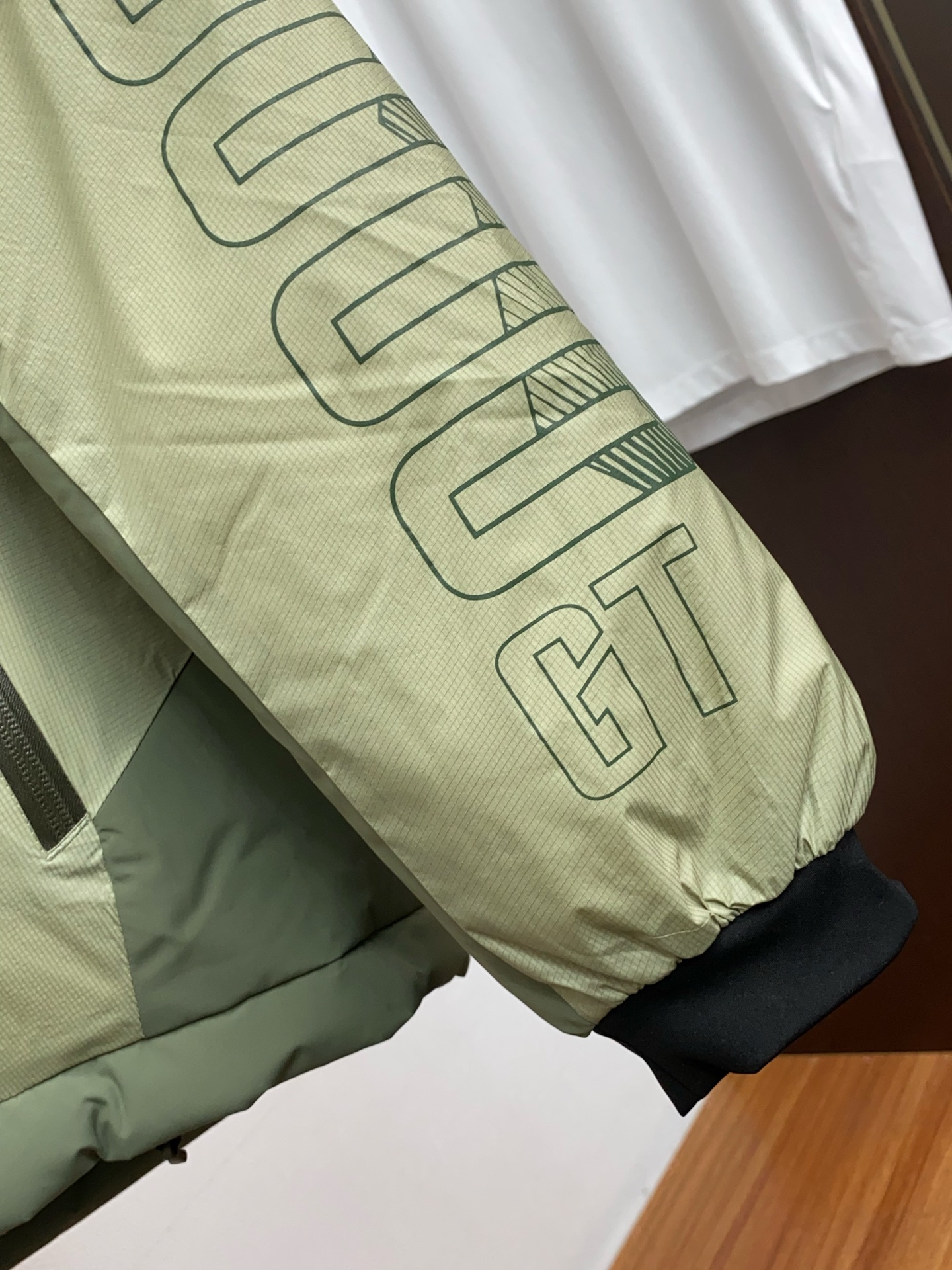 凯乐石 2025秋冬新款🆕羽绒服 原版1:1订制五金配件全进口原版定制 欢迎专柜对比 绝对的高品质 采用