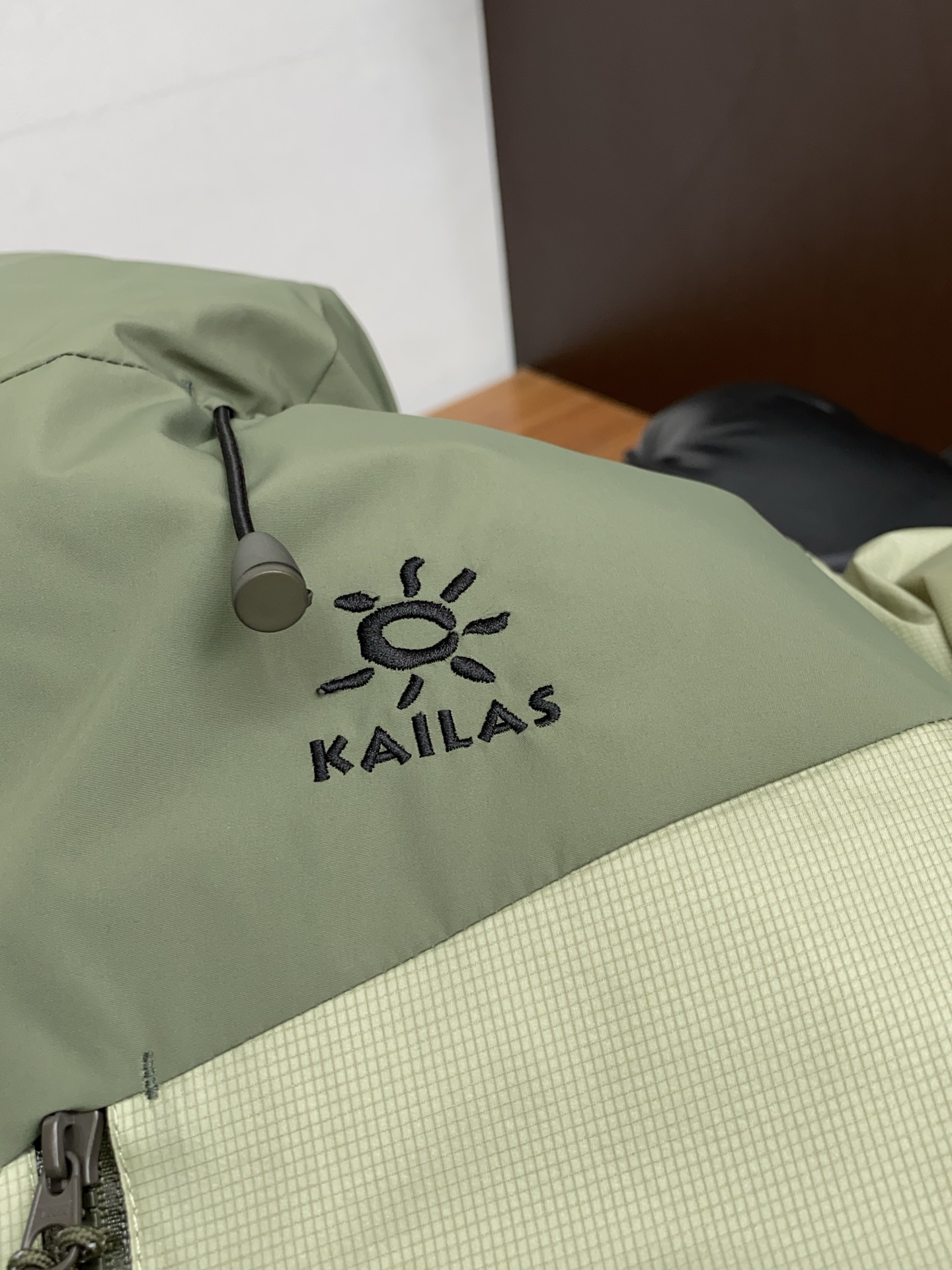 凯乐石 2025秋冬新款🆕羽绒服 原版1:1订制五金配件全进口原版定制 欢迎专柜对比 绝对的高品质 采用